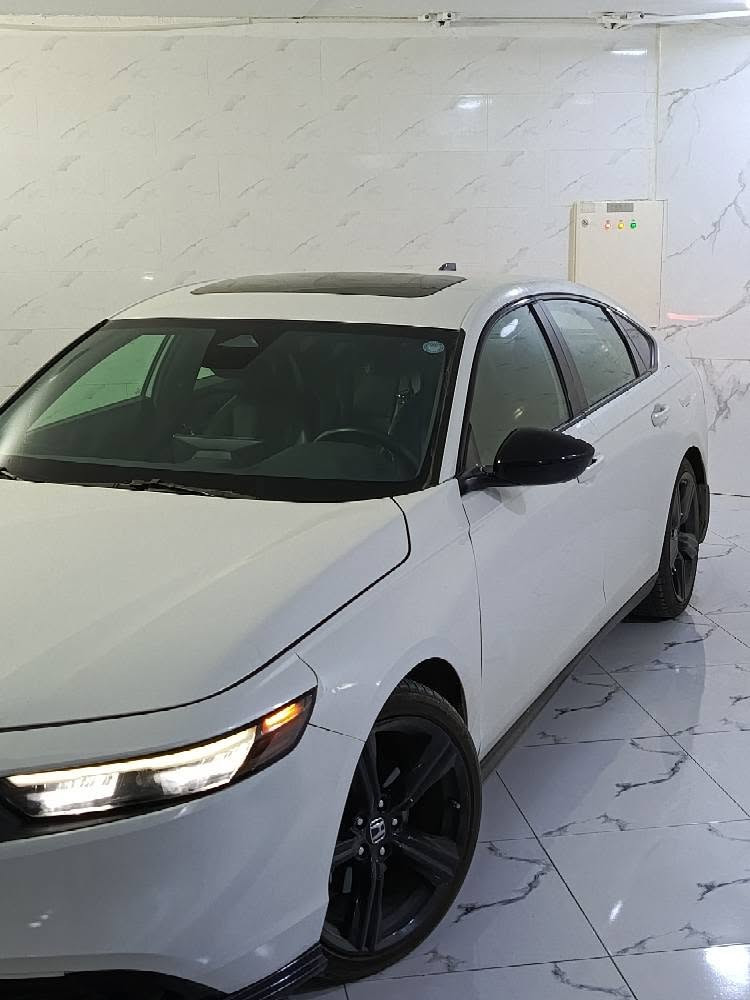 Honda Accord 🚘 هوندا اكور 2023 
Sport L

✅ مواصفات سبورت ل كشنات جلد ويل مات
✅السيارة رقم و سنويا جديدة حتا 2031
✅ 4 قطعة صبغ - صفحة النفر صبخ امريكا
✅ ماشية 100 الف کیلومتر 
✅ مكينة 2.0 هايبرىد 
✅ سيارة فقط للبيع  
✅ تحويل وكالة نفس اليوم 
✅ الغرامات راح ينزل من سعر 
مكان السيارة دهوك معارض تيرمينال الرقم 55 📍 
بنسبة سعر السيارة 179💲 و قفل 
***********☎️
 

#هوندااكورد2023
#اكورد2023
#hondaaccord2023
#accord2023
#duhokterminalcars
#accordsport سميل, دهوك
