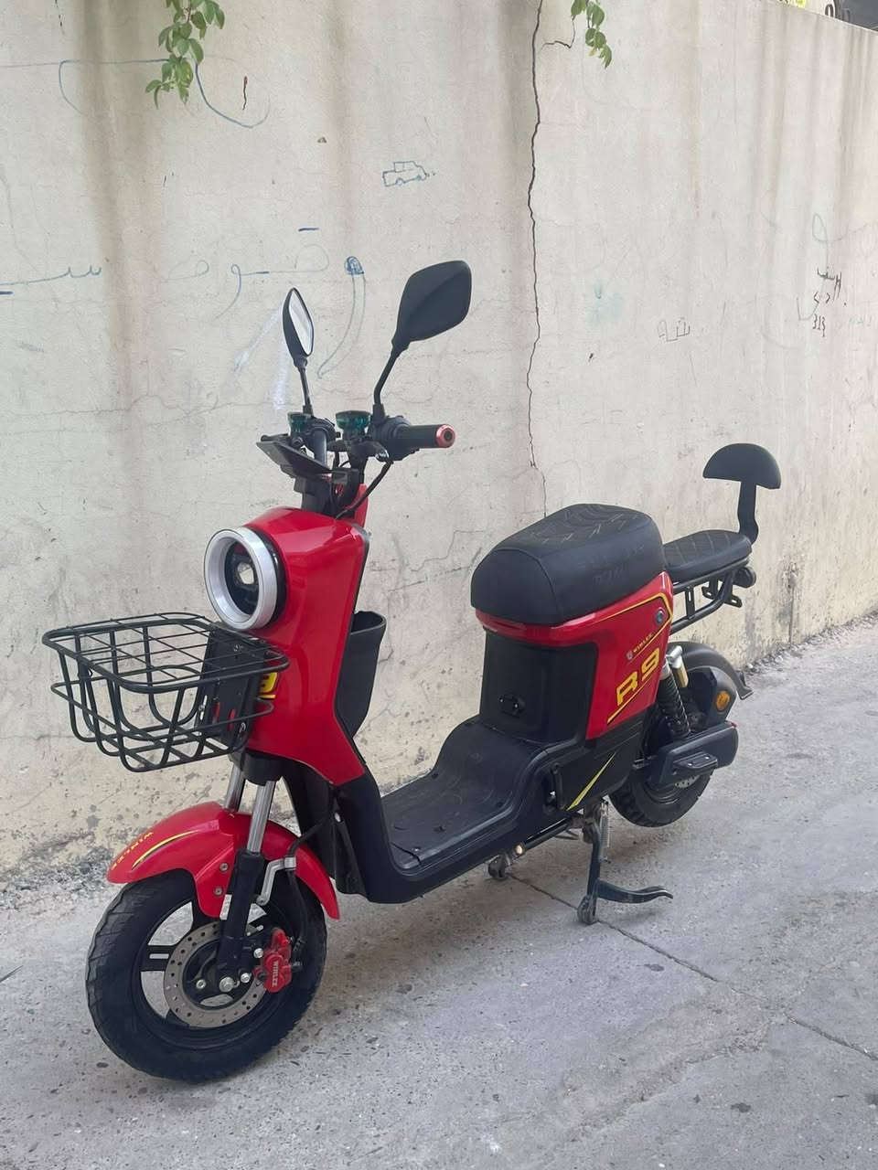 للــبــيــع دراجــة شــحــن r9
R9 
 ماناقصة كلشي 

فول مواصفات 

4 گير 

سرعة 109 

نظام الـ R يرجع عالبگ

لايت عالي ناصي زنون 

اشاير ودبل اشارة 

#الــسســععــرر_525_وبي_مجال

مكاني كركوك.  قضاء الحويجه

رقم الهاتف. ***********
