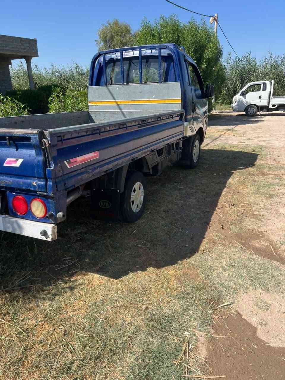 للبيع كيه بنكو 3رقم بغداد موديل 2007 جاهزه حداديه محرك كير. سعر ٧٨  هاتف ***********

نص مكتوب في الصور:
- تجديد الشكل بالذكاء الاصطناعي
- إضافة شرح توضيحي...
- الحالة (جهات الاتصال)