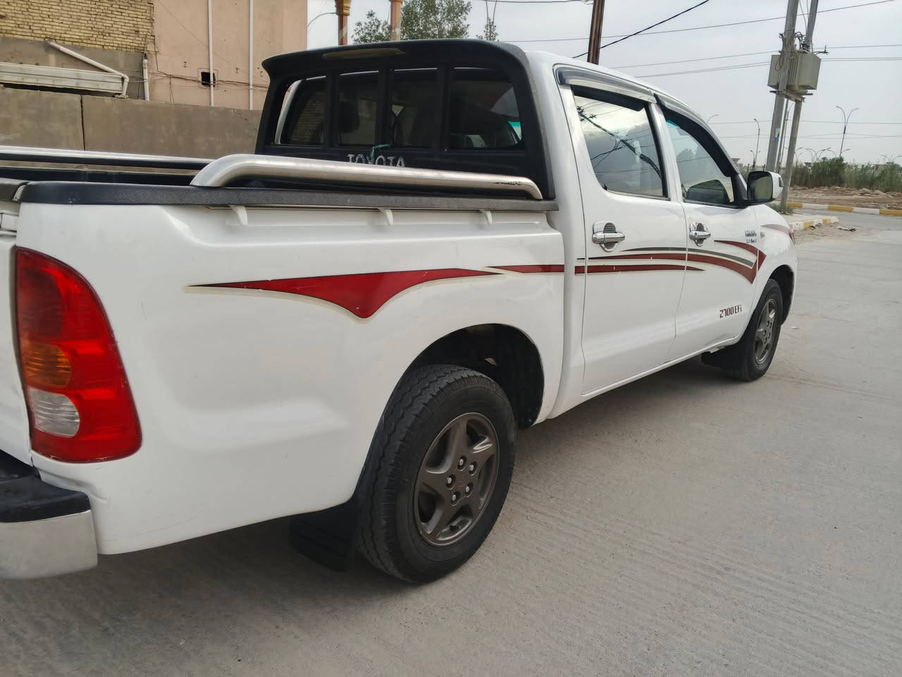 للبيع فلاونزه 2007 مكفوله كفاله حداده وتايرات جدد 
محرك وكير شرط رقم بصره مشروع وطني انكليزي 
سياره جديده الشراي يتصل*********** مكلف بنشر
