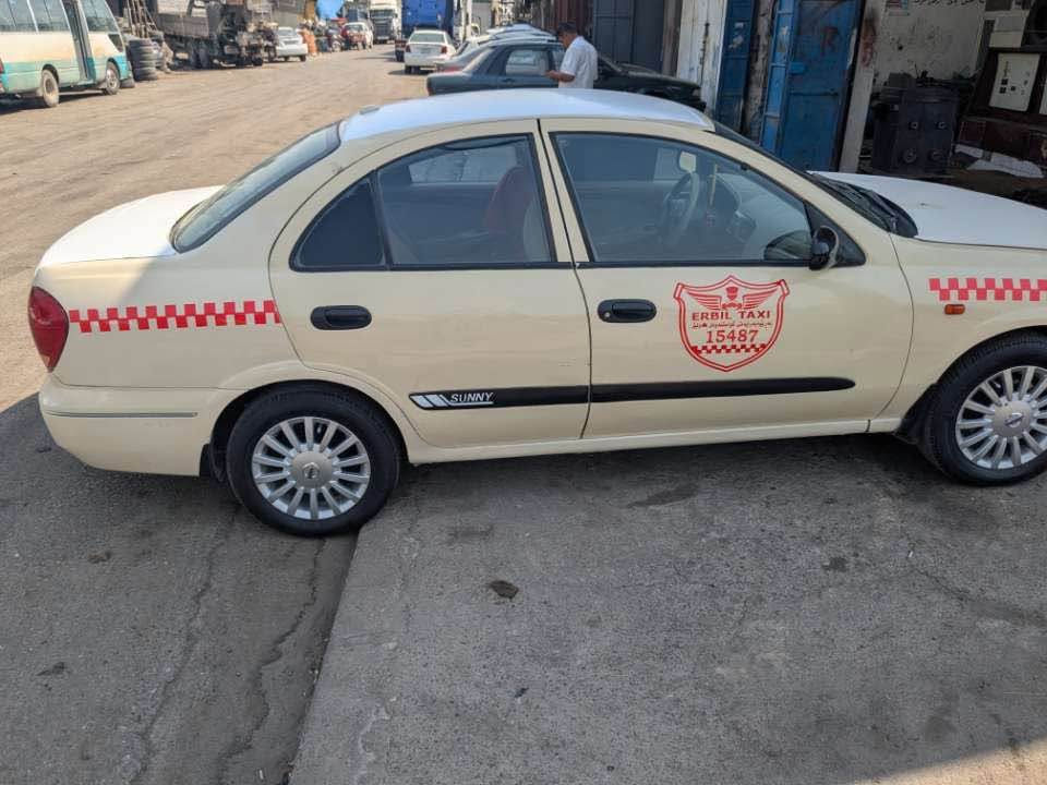 نیسان سەنی یابانی ٢٠٠٩ سيسته م غازو به نزين گێڕ و مەچینە و تەبرید سارد و گەرم تەقەو ڕەقەی بەشەرت١٠ پارچه يه  absە چار جام كارەبایە سیارەكە یەك دینار مەسروفی تێدانیه سعري90 كه ميك ماعامه له 4وه ره قه غه رامه ي له سه ره  /ره قه م*********** أربيل, العراق
