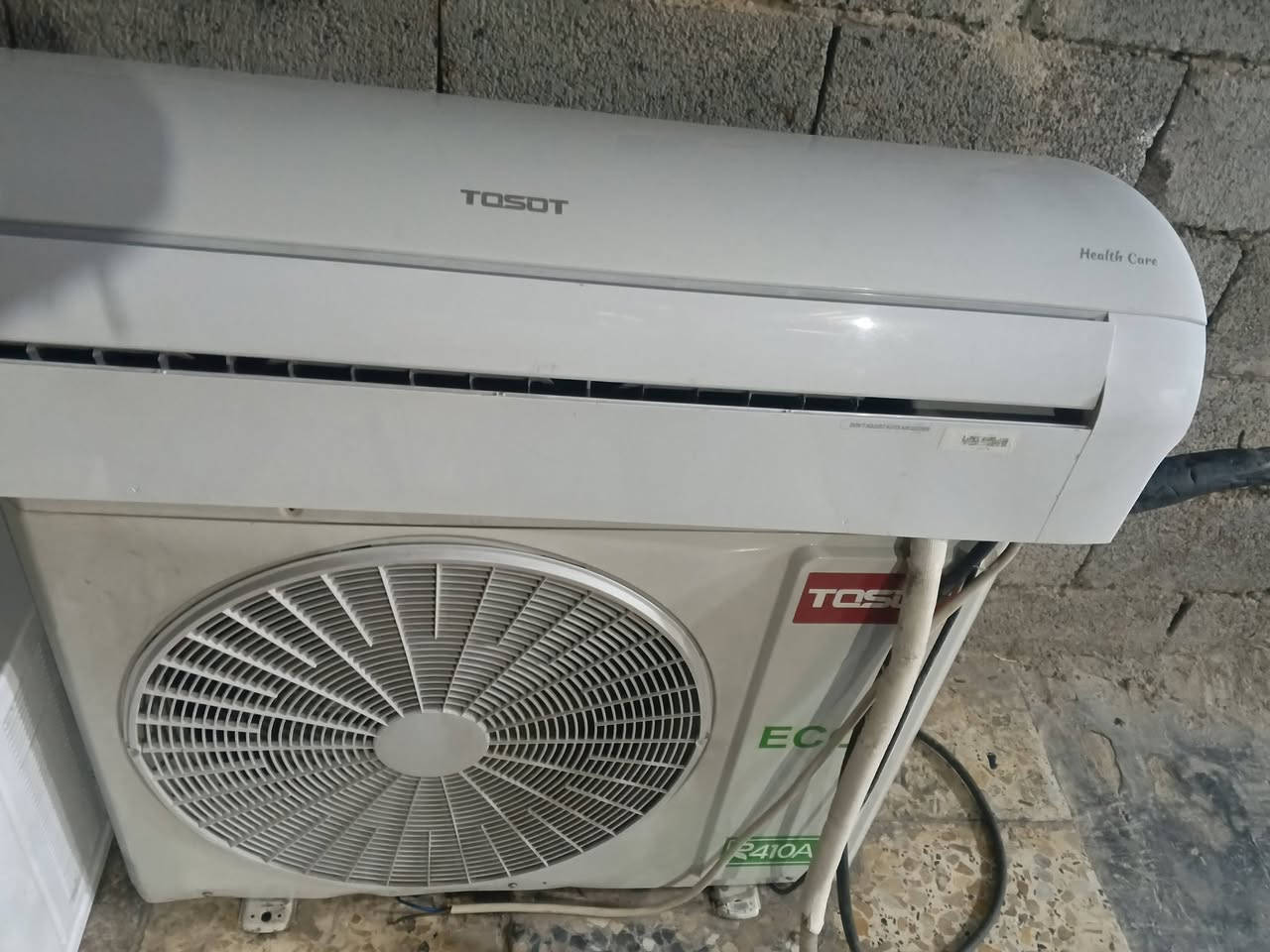 سلام عليكم سبلت نوع توسوت 2طن نضيف وشغال مستعمل شي قليل كامل ملحقات  مكاني بغداد لاستفسار لاتصال على الرقم ***********
