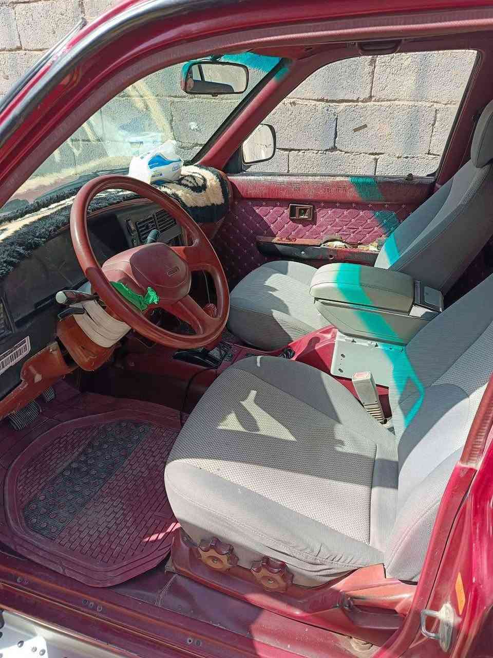 🚗 النوع: تويوتا هايلوكس سورف
📅 الموديل: 1998
⚙️ المواصفات: محور، مكينة 3000 VVT، مكينة وكير مكفولات، بدي نظيف بدون ضربة، أجرد بدون صبغ، تخم تايرات جديد، وحدادية جديدة، والسنوية غير ساقطة (شرط مداور).
📍 الموقع: الناصرية – المركز.
💰 السعر: 45 ورقه (قابل للتفاوض بالمعقول).
📞 للاستفسار: *********** ناصرية, ذي قار
