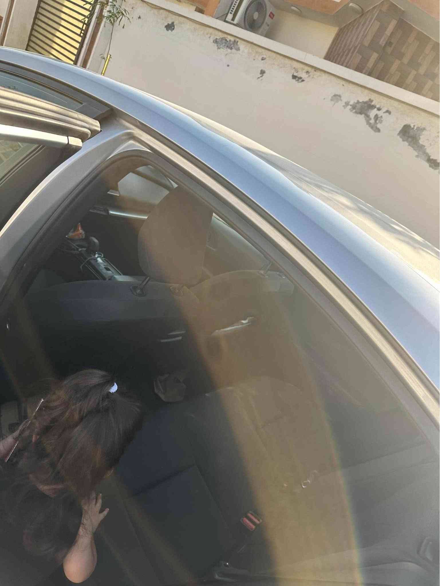 سلام عليكم تيوتا بريوس موديل 24 Le للبيع رقم بغداد وارد امريكي السيارة بدون دواخل بدون اير باك السيارة هايبرد محرك 2000 ماشية 42 الف كيلو بيه نقص غراض الصندوق ضفيرة وكيلون وكامرة (انباك الصندوق وراحن ويا ) 
السعر 145 وبيه مجال بسيط 
مكان السيارة الفلوجة 
للاستفسار *********** متوفر واتس اب الفلوجة, الأنبار
