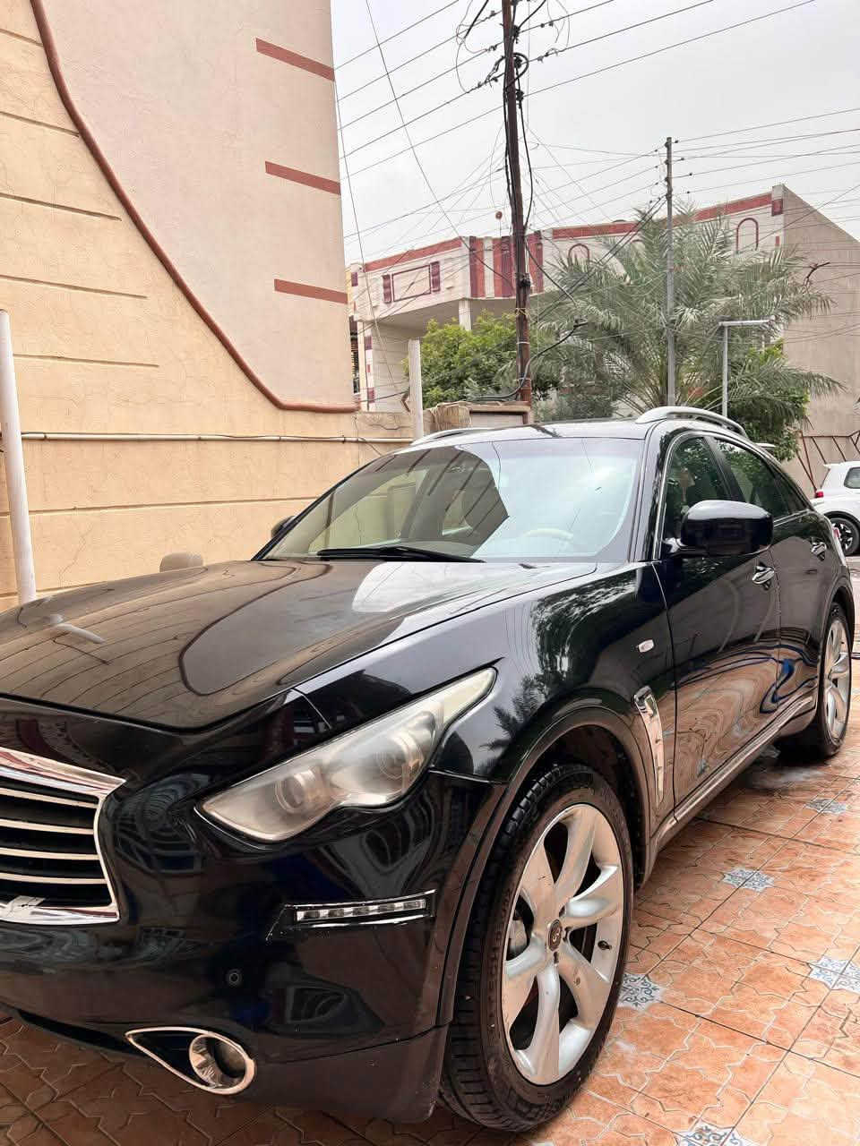 سللمرعلكيم نفنتي موديل ٢٠١٢خليجي بيه فقط جملغ مبدل صلي وبيه شوي حلوب سياره فول موصفات كير محرك كله مكفول 
مكان سياره بغداد حي الحسين 

***********
السعر ١١٠وبيه مجال
