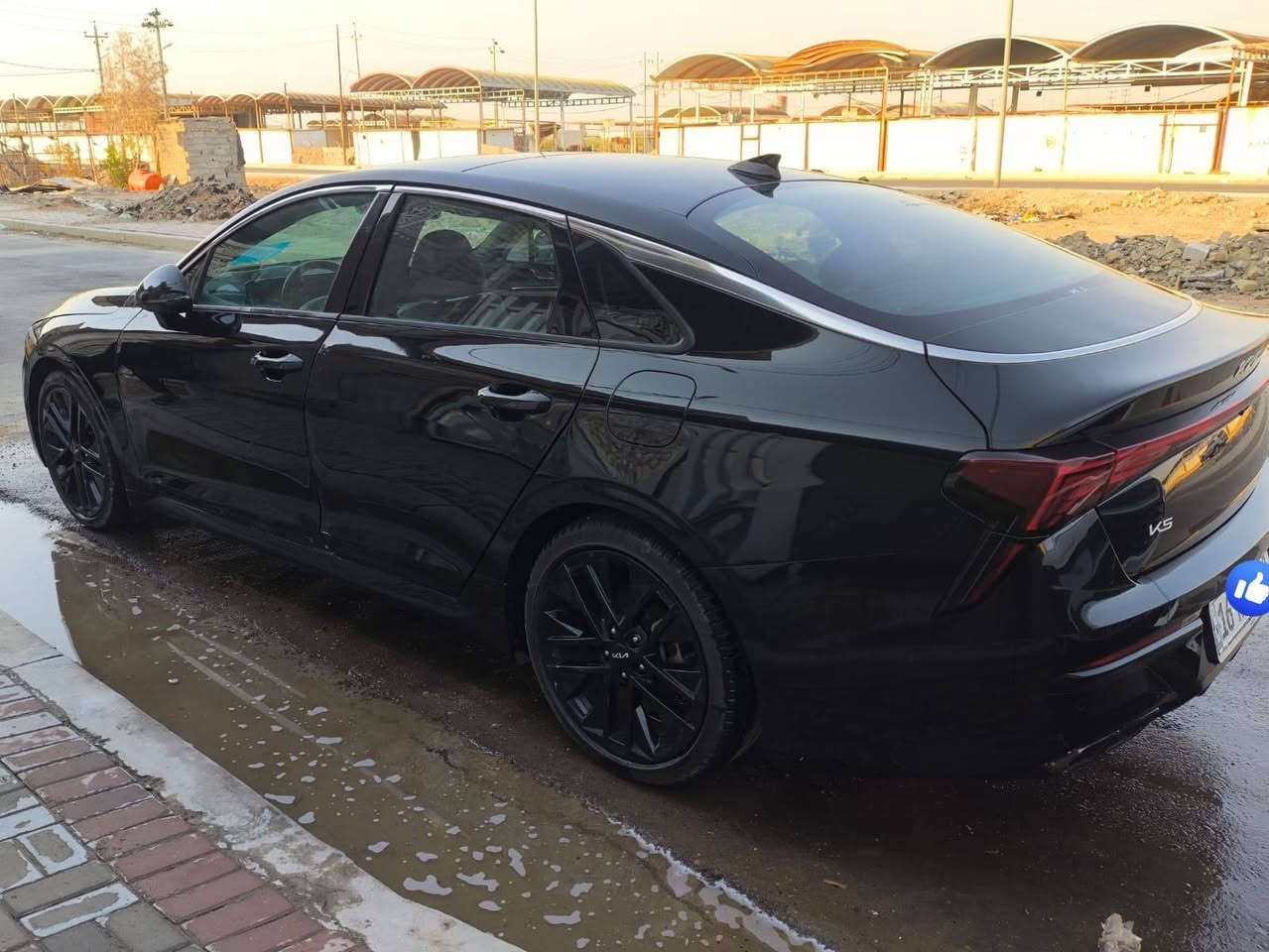 السلام عليكم. 
كيا K5 بانزين 
 موديل 2024 
وارد كوري 
مواصفات السياره
بنراما 
تقديم وترجيع علبصمه 
5 كامرات + كامره حوادث بلاديه 
وبعد مواصفات هواي سياره فول للخير 
رقم شهداء بيها جاملغ اليمن تبديل وبيها فتح براغي بس
عنوان السياره الديوانيه 
سعر.. 170 بيها مجال 
للاستفسار اكثر ***********
