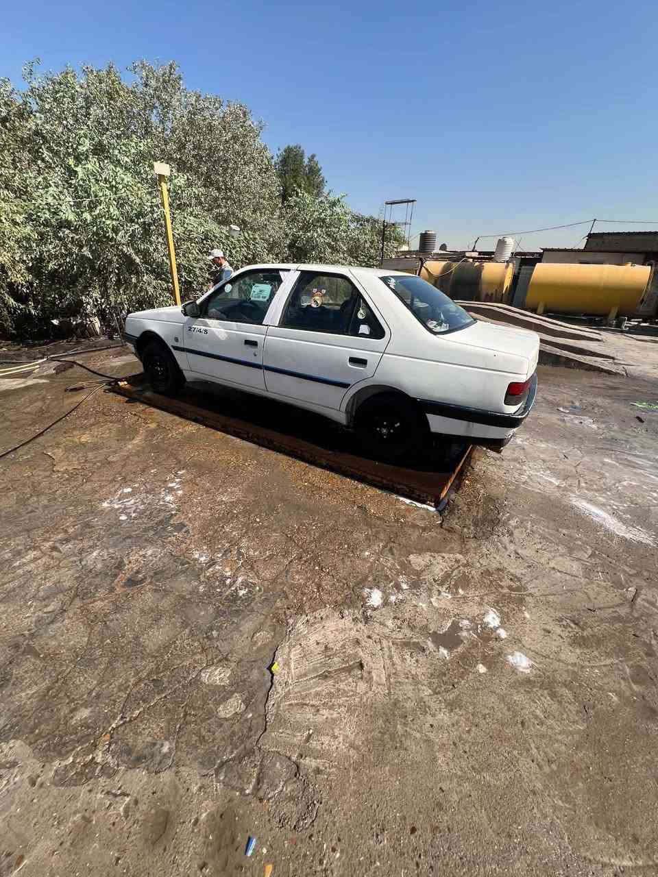 البيع  بيجو روى موديل 9 سيارة حلوة نضيفة سعر 28,بيهة مجال مكان بغداد جسر ديالى رقم *********** نتصل ودلل
