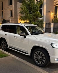 لاندكروز   VX  مديل 2022 الشكل الجديد  فول مواصفات  السيارة ماشيه 45 ا...