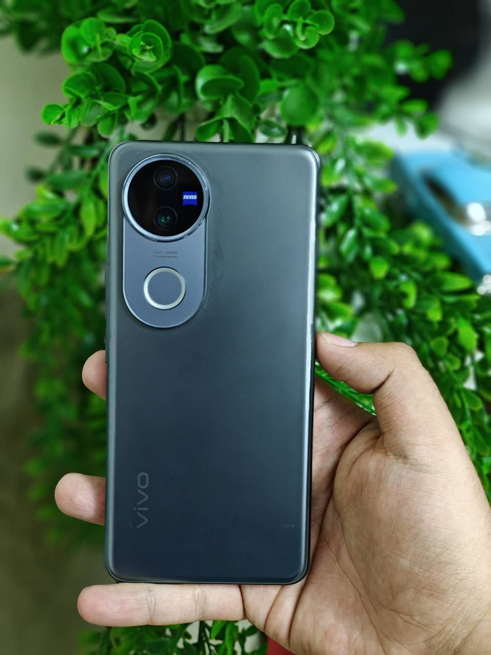 Vivo v50
كامل الملحقات 
السعر 450
مكاني بغداد شارع فلسطين 
***********
