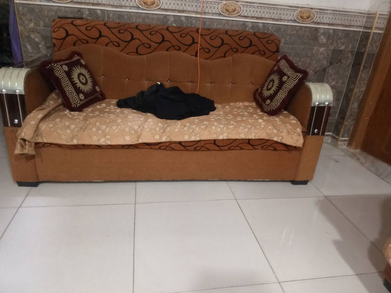 كروتات • نظيفات • الاسكان الصناعي