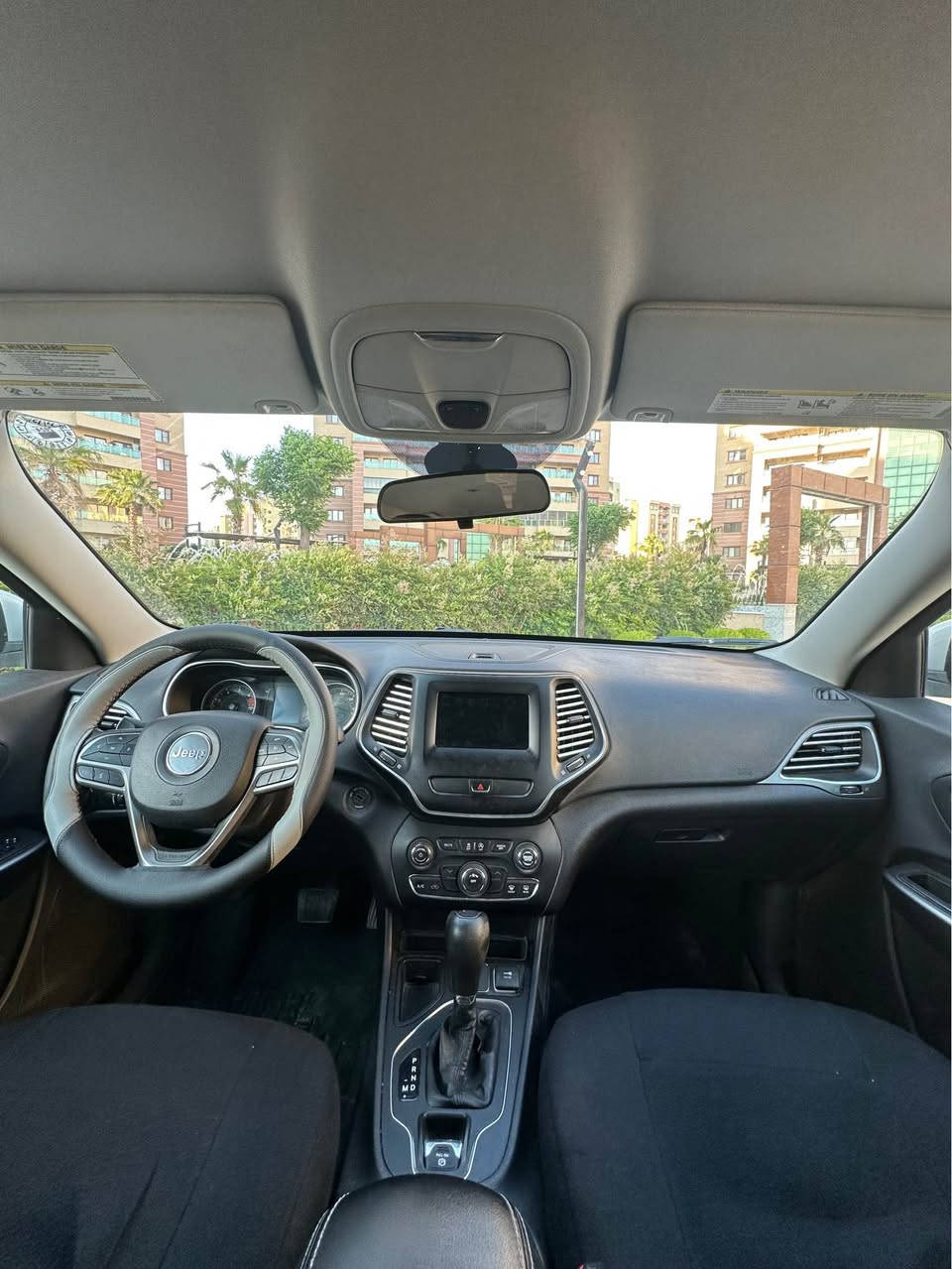 جيب شيروكي ٢٠١٩
Korek ( whatsapp ) ***********  
مواصفات :-
* ٤ پستن. 
* بريك به سمه .
* گيچ  ئه لكتروني.
* تحديد سرعه.
* ئه وتو  پارك.
* مكينه  ٢.٤
* لايد  ليد.
* گير توماتيك و عادي.
* دژه  خشان.
* ئه ي بي ئيس.
 
:- تێبيني : سبوخ  ئيك پارجه ( جه مه لخ ) دگه ل بوصته ك بولندي  .
:- ٧٠ مايلا  يا چوي.
 :- ئيرباگ  نه  فه بينه  و داخلي نه گرتيه .
:- سعر ١٤٠ وه ره قه و مجال .
موبايل *********** دهوك, العراق
