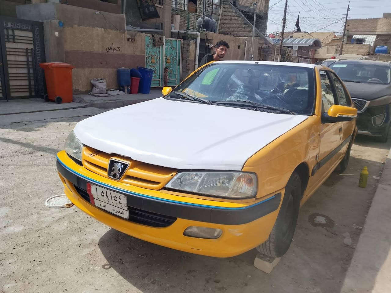 سلام عليكم بيجو باص موديل 1015 مكينة وكير كفالة قبل فترة مجفت مكينة رقمة بصرة راعية بغداد شرط ثاني يوم تحويل سعر ٢٨  بية مجال قليل ***********
