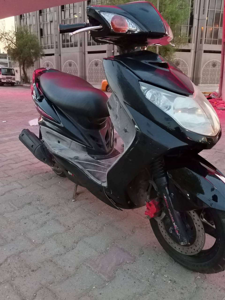 سكنس فحل (كفاله عامه) رمبه صالها تقريبين ٣اشهر من نازله مكفوله كشر ومكينه كهربيات كلها شغاله كفرات بلادي مكينه شرط توكف يمها متسمع صوتهااا حسبالك طافيه وتمشي بيها تكول شحن شكد متصور ناعمه وبلادي شرط دراجه احلى من صور بالف مره مضلومه بلصور دراجه برغي ممفتوح بيها كفرات بلادي كهربيات كلها شغاله دبلات تخبل ايي نقص مابيها   شاشه الكترونيه شغاله دراجه تتعب تكول نضيفه وهيه رمبه بعد ميحتاج اسوالف السعر ٧٥٠ وبيها مجال  قليلالعنوان بغداد الاعطيفيه  الاتصال على هاذ رقم ***********
