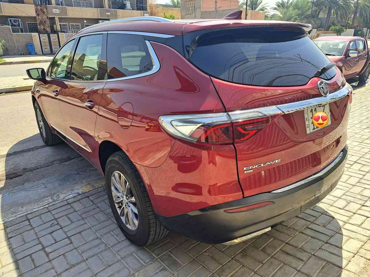 2024 BUICK ENCLAVE PREMIUM AWD فخر الصناعة الامريكية
بيوك انكليف بريميوم موديل 2024 شركة GM
،، المواصفات ،،
محرك 6 سلندر 3600 VVT تنفس طبيعي 
يشتغل بانزين عادي
بصمة تشغيل + بصمة ابواب 
مقاعد منفصلة ملكي 7 راكب 
مقاعد جلد + تدفئة وتبريد + مساج امامي + كهرباء 
طي المقاعد الخلفية كهرباء 
التحكم بالمقود كهرباء + تدفئة بالمقود 
رادار امامي + خلفي + جانبي + تنبية اهتزاز مقعد السائق عند الاقتراب من شي 
5 كامرات محيطية + اسطفاف تلقائي
حساس امامي + خلفي 
صندوك كهرباء + استشعار الفتح عند الاقتراب 
تشغيل عن بعد 
داتو شو عرض بالجامة الامامية 
تحكم فول 
انظمة قيادة متعددة 
فور ويل 4×4
لايت زنون عالي ناصي + لد نهاري + بك لايت لد
كير دكم 9 نمر 
هندبريك دكمة 
نزول الجام وصعودة بالريمونت
انارة داخلية + اشارة ترحيب بيوك
تبريد 3 قطع ثلج بدون فصلة بالوقوف
ويل كب مقاس 18انج
وبعد بية مواصفات هواي 
السيارة رزانة وعزل ممتاز جدا 
رقم بغداد بسمي 
حادثهة موضح بالصور تبديل بابين يمين وصبغهم + صبغ جاملغ خلفي 
ايرباكات سليمات 
السيارة ماشية 25الف ميل 41الف كيلو 
السعر 240ورقة وبية مجال 
للاستفسار ***********

