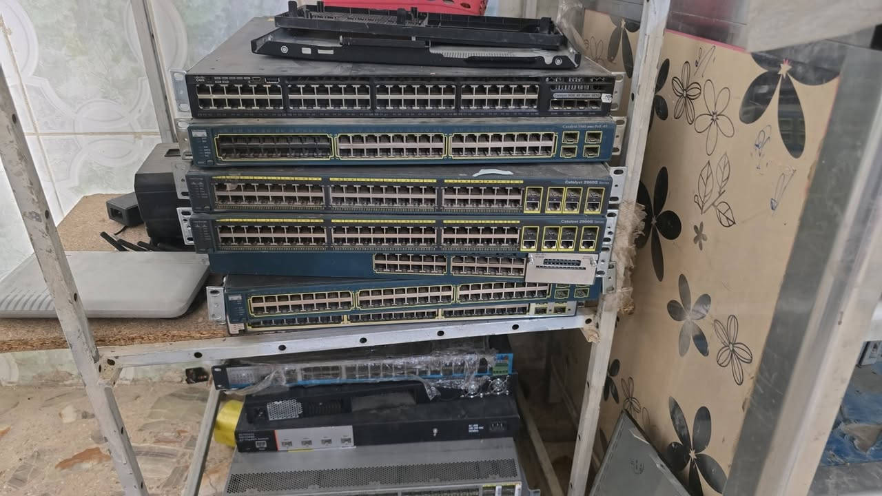 السلام عليكم
غراض انترنت مستعملة للبيع 
سكترات 120 ubnt ب ٥٥
سكترات 90 ubnt ب ٥٥
دشات 30 ب ٧٥
دش 30 ubnt ب ٥٠
دش هايبر ٣١ ب ٦٠
دش ميموسا اصلي ب ٦٠
٩١٢ 
2011
3011
4011
5009
1009 بلص
1036
1100 
لنك lhg60
سيسكو ١٠ كيكا
سيسكو كله كيكا
سيسكو بورتين كيكا 
هبات ١٠٠
محولات ميموسا
راك  ٦ يونت
راك ١٩ يونت 
راك ٢٢ يونت
باتش بنل ٢٤
باتش بنل ١٦
باتش بنل ٨
محولات اصليه 
اسفبيات ١٠ كيكا وعندي كيكا
يوجد توصيل كافة المحافظات 
***********
