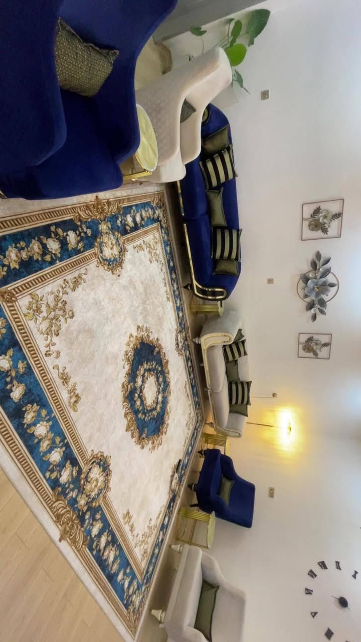فرۆستش نرخیتقم قەنەفەی تورکی بو فروشتن ەسلی لەگەڵ خوی 15 گەڵای پیدراوە
نرخی 850 هەزارو قوفل 

شوێن هەولێر      *********** واتساب ڤایبر
