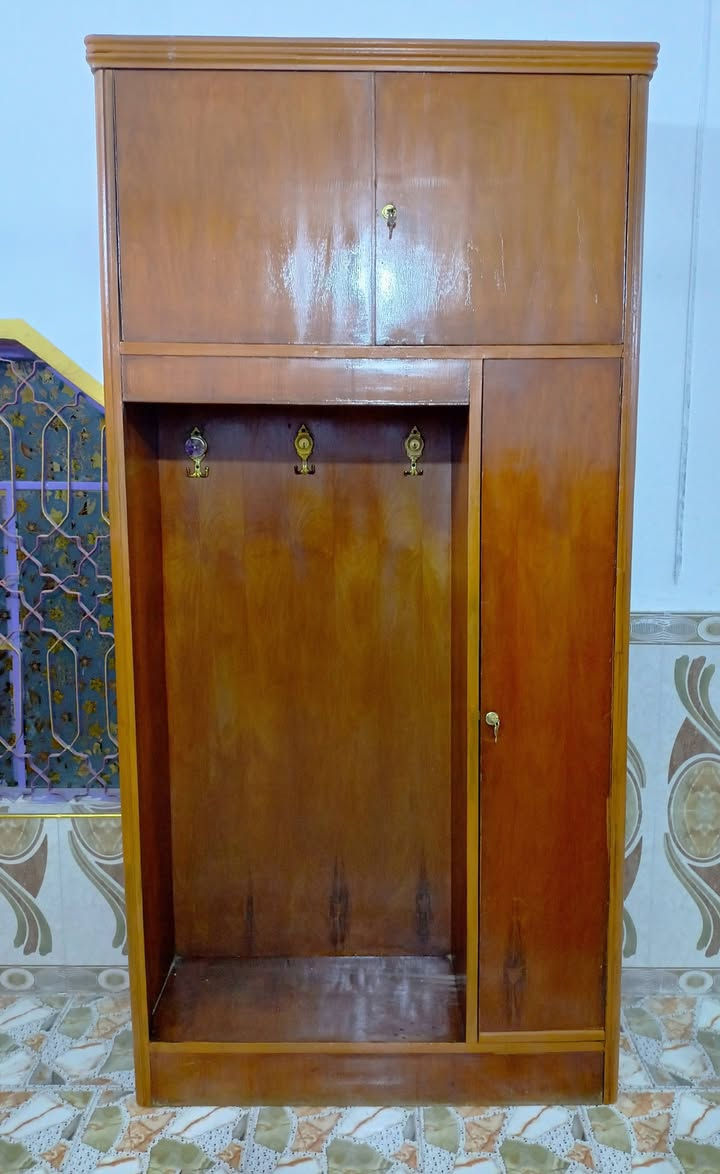 ‏‪***********‬‏ مكان النجف 350 بيه مجال 
غرفه اخشاب صاج عراقيه تزكام ام 6 باب نضيفه سعر
