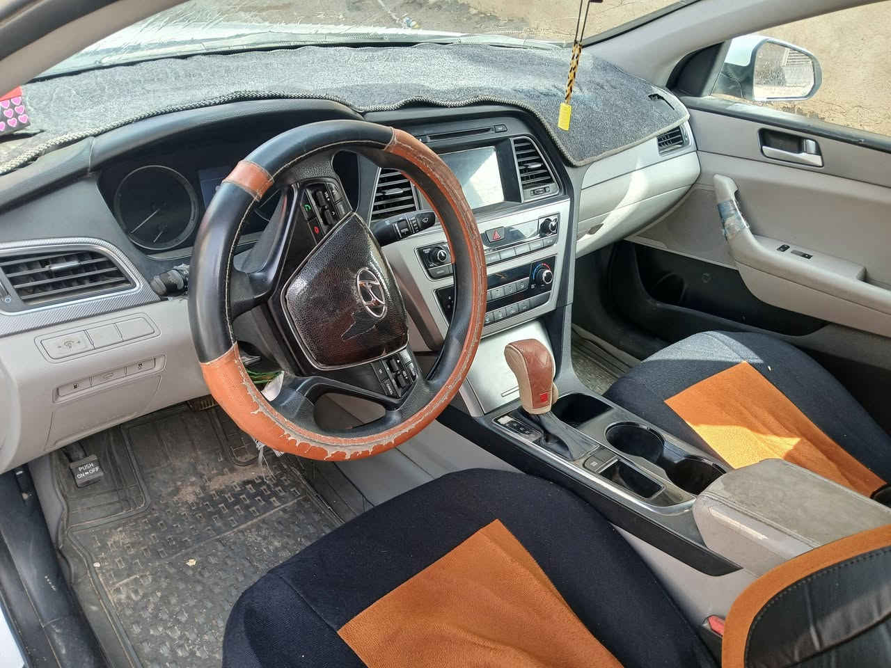 سوناته موديل 16 وارد امريكي حادثها فقط دعاميه الاماميه سياره بلاديه سونار موجود الشراي يتصل ويدلل ***********
