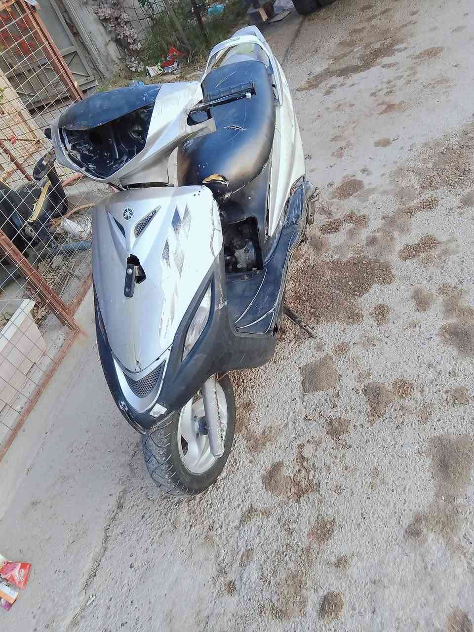 عندي ذني 3 دراجات
وحده ماكس 140 محرك جديد شرط شلعه معدل طياره صالنصه رياضي شرط شغاله نكره 
كفراتها شوفت عينك وكهربائيات متشتغل 
وثانيه فراشه 140 مكينه جديده شرط شغاله نكره 
كفراتها شوفت عينك وكهربائيات متشتغل 
ثالثه دراجه رباعيه حجم وصط 
محرك جديد نقصها سلف وباتري  فقط 
وكفرات شوفت عينك وكهربائيات متشتغل 
سعرهن كلهن 250 ومستعجل ع البيع 
وذا تريد بس وحده ب 150 
مكاني محمودية حي العسكري 
‏‪***********‬‏  وبي واتساب او اتصال

