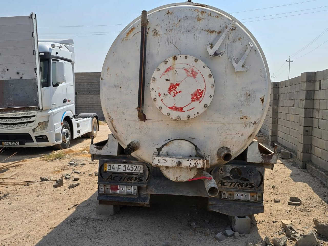 🚛 للبيع تانكي حوضية
🔹 السعة: 20 طن – بوابة

🔹 وياه مداكر تفصال حديد

🔹 جان مربوط على كتروز

🔹 البيع أو المراوس بـ تانكي ماي 15 أو 16 طن، بشرط يكون جديد وحسب القناعة.

💰 السعر: 23 ورقة

🔸 بيه مجال بسيط حق جيه

📍 المكان: البصرة – الزبير

📞 اتصال وواتساب:

***********

***********
