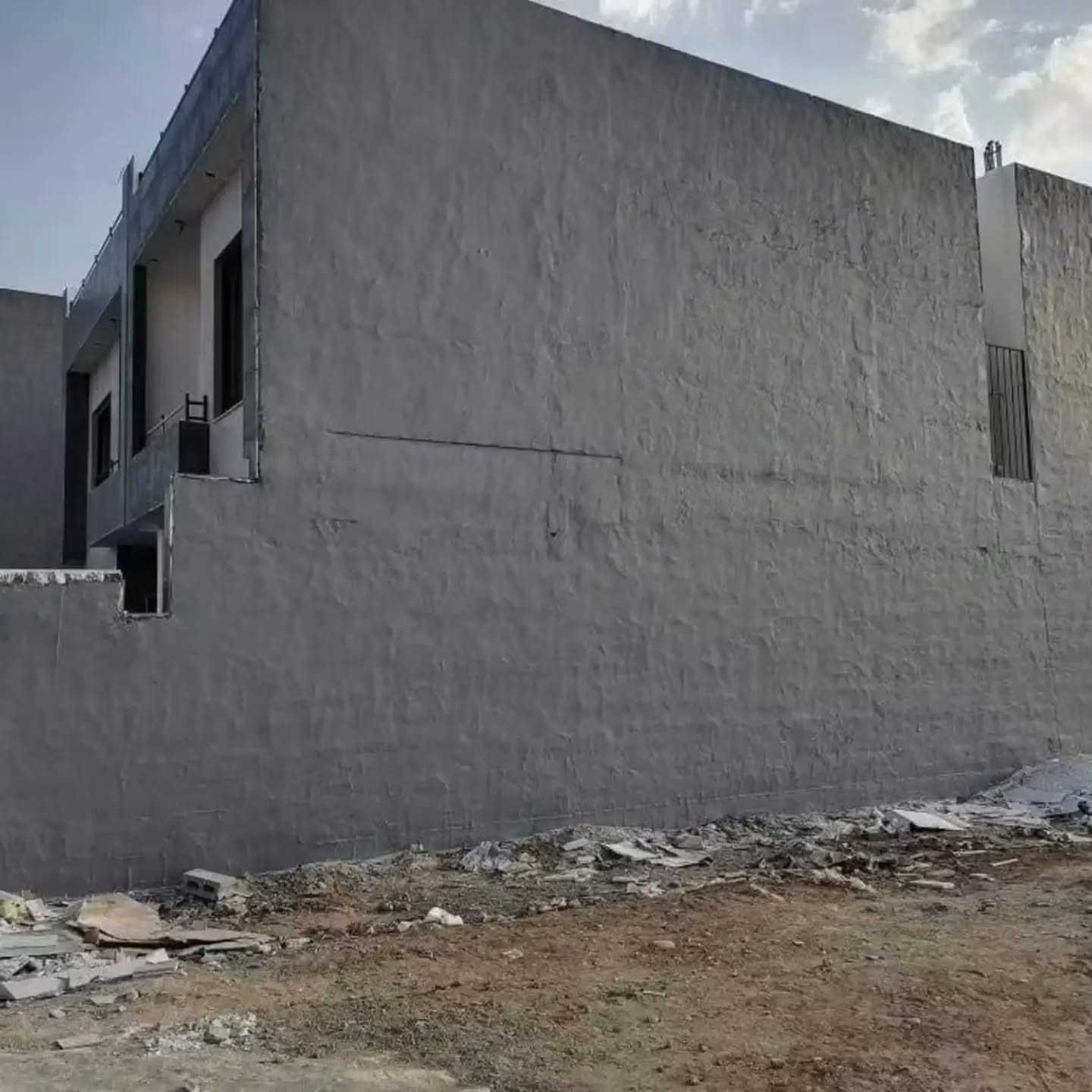 مع حلول موسم الشتاء والامطار نوفر لكم  منتج  جوتن المثالي للاسطح .مادا رافكوت وا جيربارد وا فلانكوت عازل رطوبه ١٠٠٪؜

🔴عازل مائي مثالي بنفاذية 0% .
🔴عاكس لأشعة الشمس .
🔴مدعم بالالياف الزجاجية .
🔴ضمان فعلي لمدة خمس سنوات .
***********
