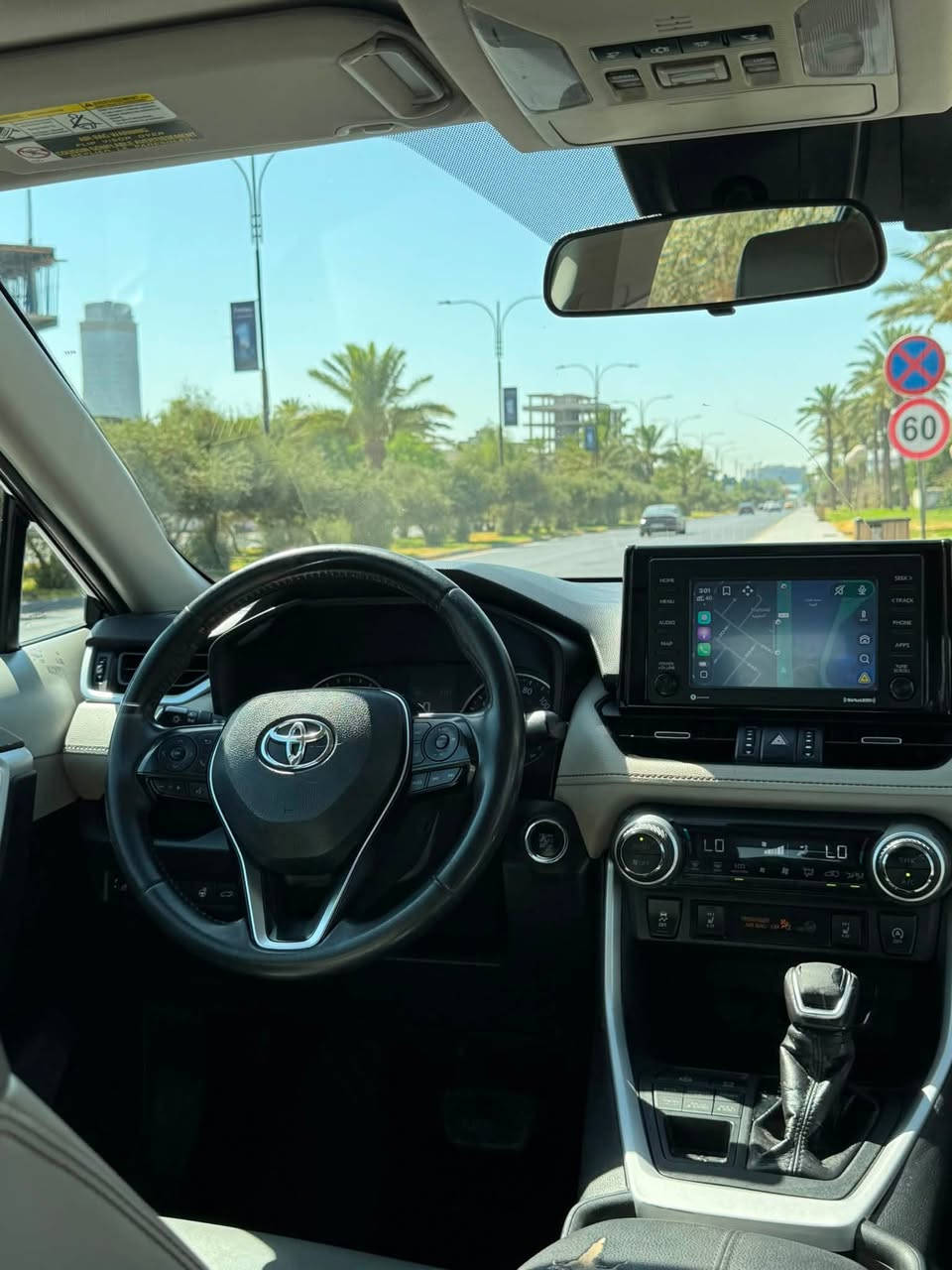 السلام عليكم
رافور ٢٠٢٠ للبيع
* فئة XLE Premium
* اللون: نيلي
* الممشى: 53 ألف ميل
* محرك 2.5 لتر (203 حصان)
* جير أوتوماتيك 8 سرعات
* دفع رباعي AWD
* تشغيل بصمة مع دخول ذكي
* فتحة سقف كهربائية
* صندوق كهربائي
* مقاعد جلد SofTex
* كرسي السائق كهربائي مع خزن ميموري
* تدفئة للمقاعد الامامية وللستيرن
* تبريد قطعتين (Dual Zone Climate Control)
* شاشة لمس تدعم Apple CarPlay و Android Auto
* كاميرا خلفية
* أوتو ستوب سستم (Auto Start/Stop)
* وضعيات قيادة متعددة: Normal - Eco - Sport - Snow - Rock & Dirt
* رادار ومثبت سرعة ذكي
* نظام المحافظة على المسار و قياده شبه اليه 
* نظام التحذير من الاصطدام مع الكبح التلقائي
* نظام النقطة العمياء (Blind Spot)
* تنبيه حركة المرور الخلفية
* إنارة LED
* ويلات ألمنيوم قياس 19 إنج
* ستيرن جلد مع ازرار تحكم
* أوتو هولد (Auto Hold)
* حساس مطر للماسحات
السياره رقم بغداد 
حادثها الجاملغ الأمامي الايمن فقط تبدل وانصبغ الباقي كله سليم ( صور الحادث مرفقه ) ايرباك برده فقط ومبدل سستم 
السعر : 20,500 $
للاستفسار اتصال عل رقم *********** 
العنوان : بغداد ، الحارثية ، شارع الزيتون
