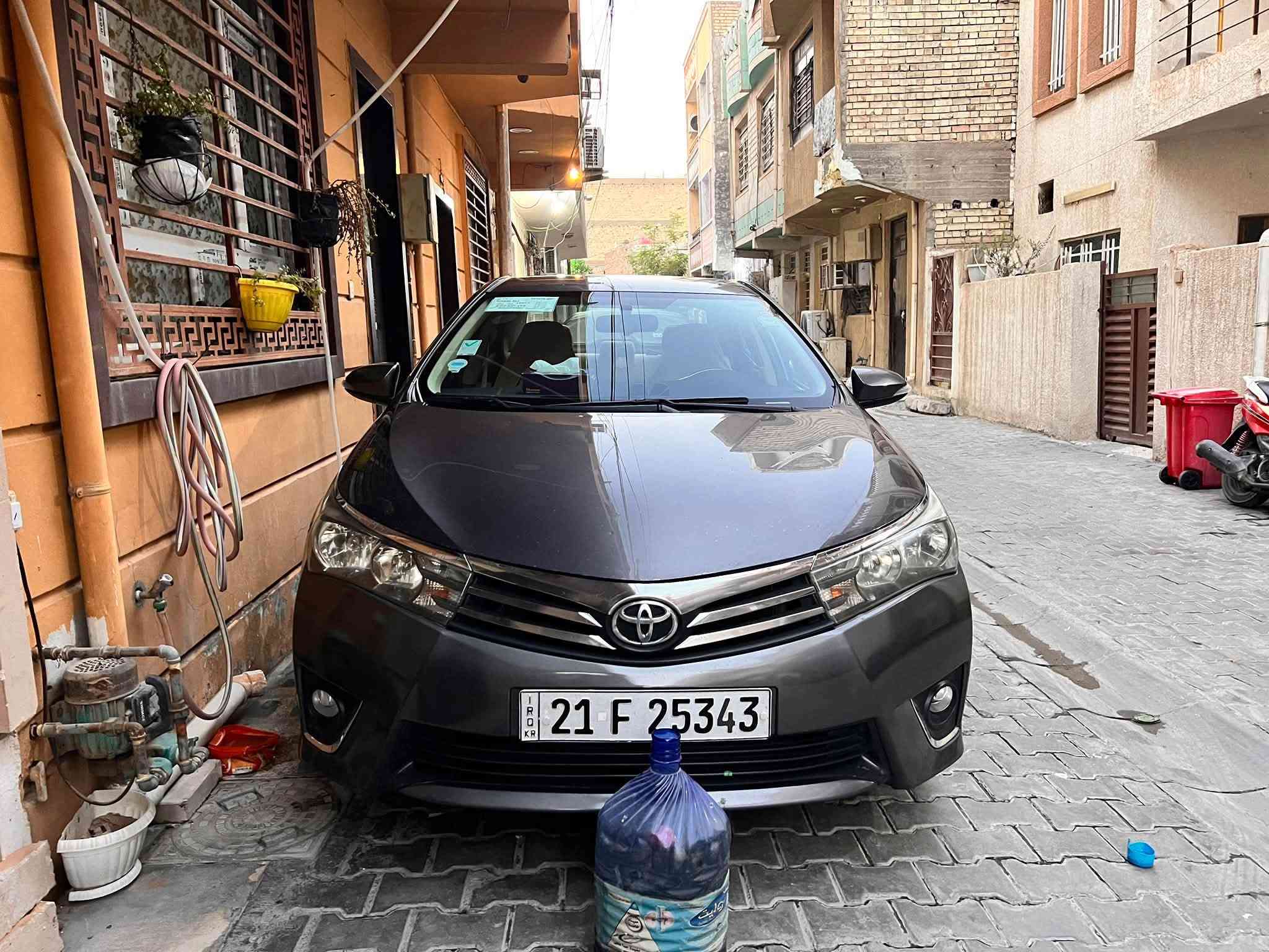 لبيع كورولا 2016 خليجي – سعودي 🔥

🚘 تويوتا كورولا 2016 خليجي سعودي
🔸 محرك 2000 CC
🔸 لون نفطي مميز
🔸 ماشية 240 ألف كم
🔸 السيارة باسمي والغرامات مصفّرة بالكامل
🔸 ما بيها صبغ، بيها بعض الملاحظات البسيطة
🔸 تايرات جديدة
🔸 فيت بمب جديد
🔸 بطارية جديدة
🔸 شاشة
🔸 داخلية نظيفة ومرتبة
🔸 صدر أمامي وخلفي
🔸 دبل ايمن بيها واكف اثر طسه 

✅ السيارة جاهزة للاستخدام وما تحتاج مصاريف مباشرة.

💰 السعر: 128 ورقة، قابل للتفاوض البسيط للجاد فقط.

📌 ملاحظه
اللي تعجبه السيارة ويتناسب وياه سعرها، أهلاً وسهلاً ونورتونا.
واللي يشوف السعر غالي، يدعي لنا بالرزق ويترك المنشور 🌹
السيارة تنشاف على الطبيعة، افضل للطرفين،،،
*********** ابو ابراهيم 
مكانها بغداد الاعظميه@
