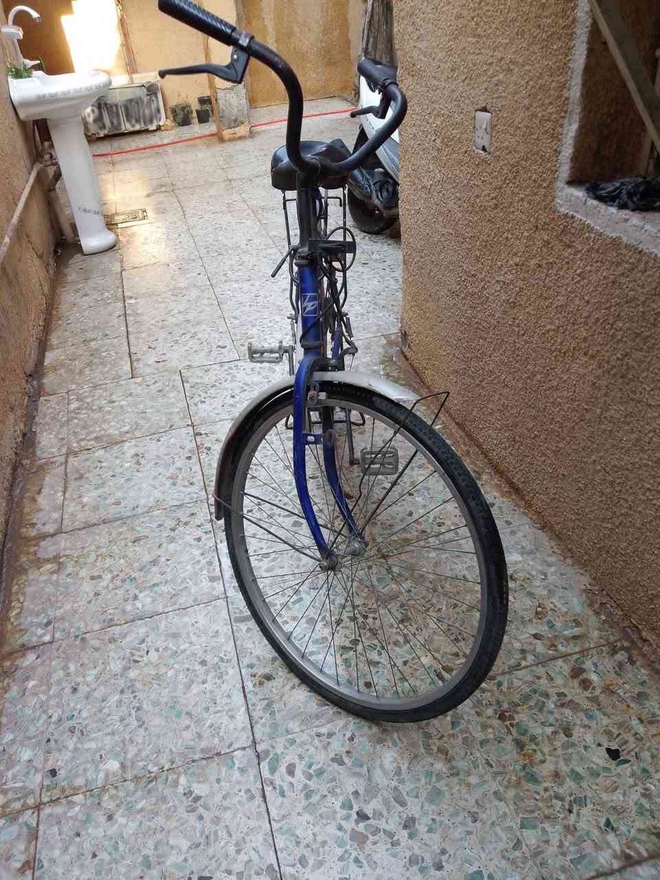 سلام عليكم بيسكل للبيع بناتي حجمه 26نضيف سعره 60وبي مجال العنوان خدمات مسقط شارع 11قرب شبكه وليد رقم/***********وتساب
