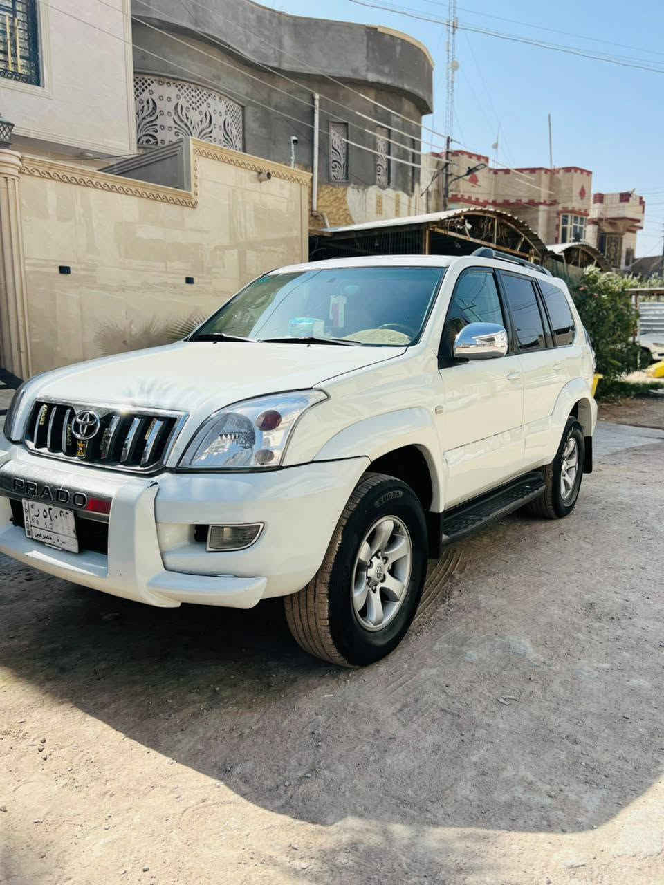 السلام عليكم للبيع او المراوس برادو 2003
رقم بصرة تحويل مباشر 
موديل 2003
بيها قطع صبغ
6 سلندر
كير ومحرك خير من الله. على الفحص تبريد
تخم تايرات
حدادية
كهربائيات كلها شغالة
وضفيرة جديدة
ونوزلات مسطرة جديدة
حماوة انساها
كفر سبير خلفي مال شكل جديد ودركَه الستيرن مال شكد جديد
شاشة مال لكزس
دوشمة جلد اصلية
وارضية جديدة
لايت ناصي اصفر عالي زنون
باتري جديد بعدة بالضمان
سلف جديد
عينة الدشبول جديدة
وكل شيء بدلتة اصلي
طوافة البانزين تخربط
وسيارة بيها مشكلة بالتشغيل مره مرتين يلا تشتغل ماعرف شنو السبب فحصتهه طلع عندي حساس كام شفت سيارة مرتبة ونضيفة
السعر 88$ وبي مجال قليل
مكاني بصرة
رقم الهاتف
*********** البصرة, العراق
