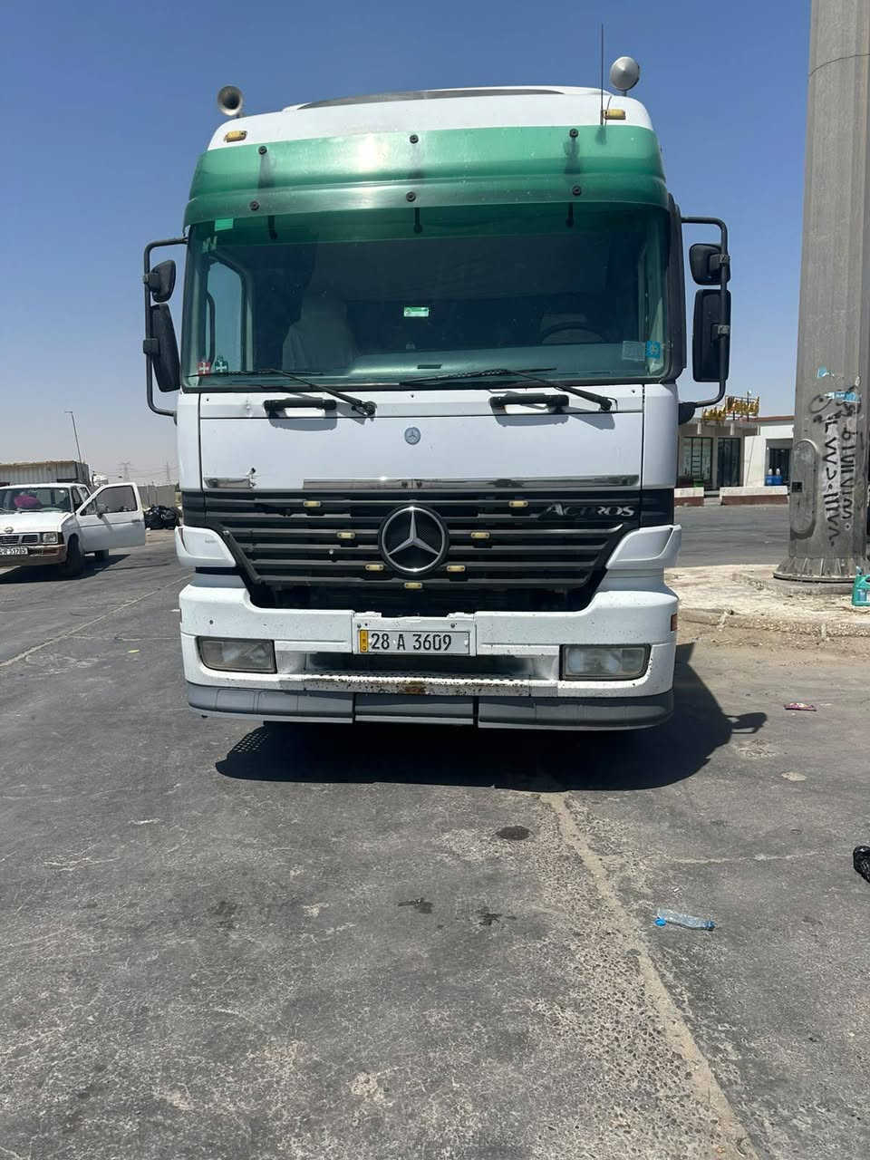 للبيع موديل ٢٠٠٢ مكينه وكير جدد تخم تاير جديد وتخم ويل كروم هواء كهربائيات بريك كله جديد تانكي حازم ٢٠١٥ تكيال جي بي اس تصريح امني جاهزه من جوه شغل تبريد شغال قماره مكفوله سنويه جديده بأسمي السعر ٣٣٠ ومجال قليل ***********
