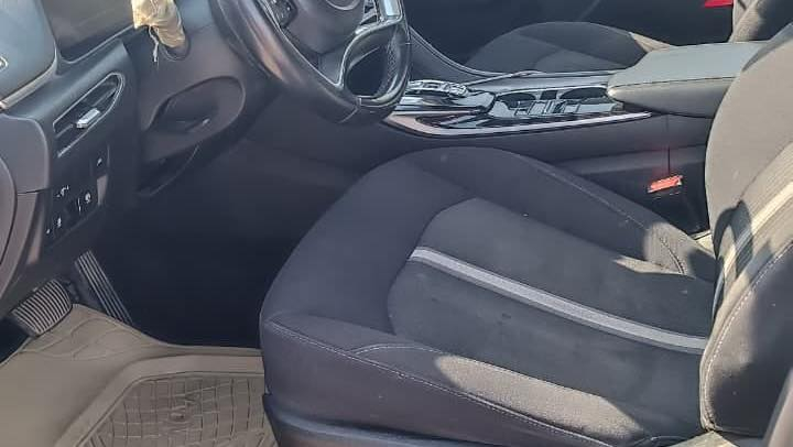 اعلى مواصفات هونداي سوناتا 
موديل 2023 محرك 2.500 
رخيصة جدا 

السيارة فول مواصفات 
فتحة سقف سلايد
كشنات كهربائيه 
رادار تحديد مسار
تبريد ثلج
امريكيا حادثها امريكي قطعتين سونار موجود

🟥سعرها سوي تعليق تصلك رسالة 💌
رقم هاتف  ***********
