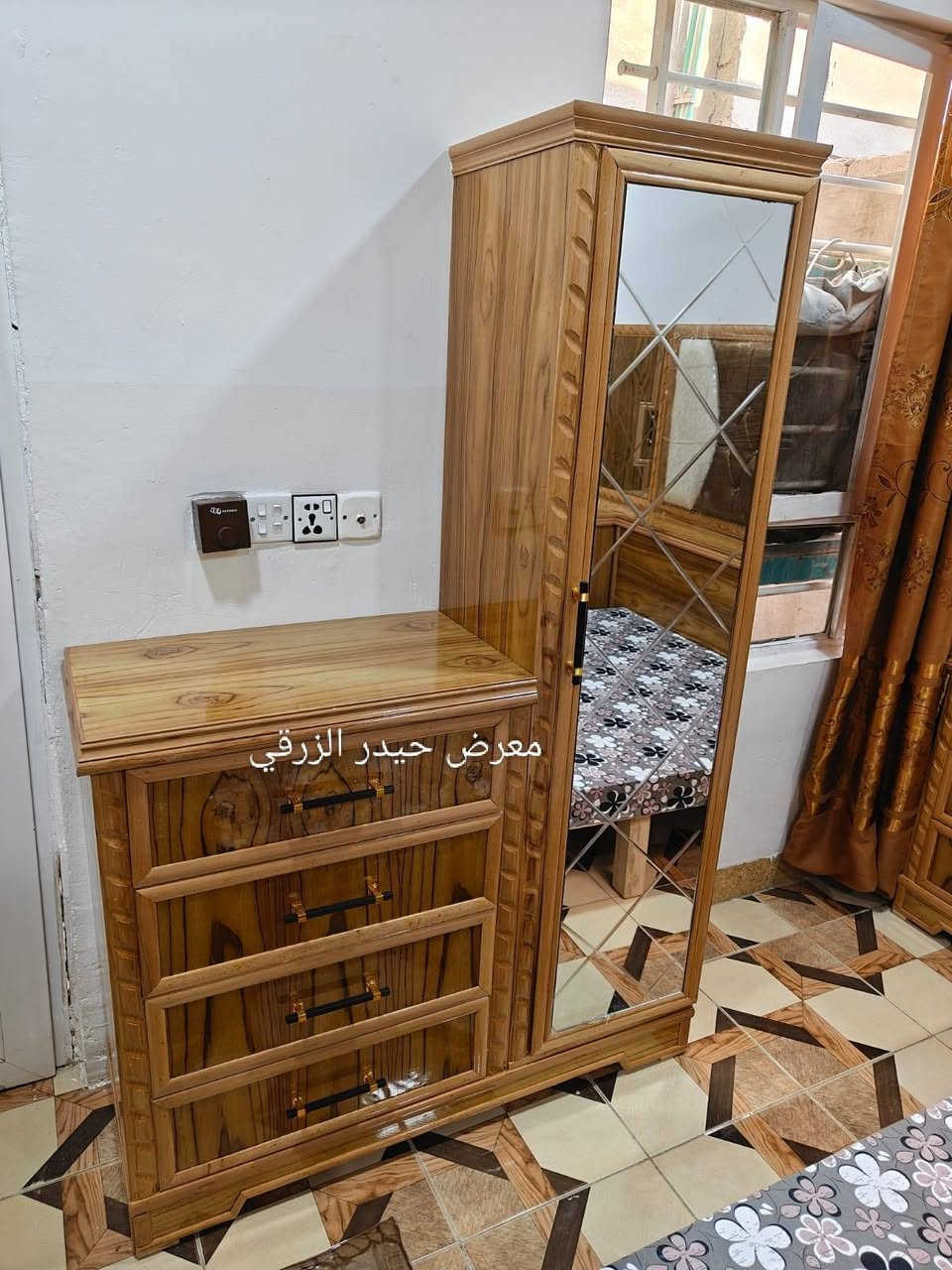 غرف نوم نقد و بالتقسيط على 12و18 شهر بدون مقدمة
خدمة استبدال الغرفة القديمة بغرفة جديدة مع الاتفاق على الفرق
العنوان الموصل الأيمن الصناعة القديمة اليابسات 
لمزيد من المعلومات التواصل على الرقم
*********** يوجد واتساب
المشمولين بالتقسيط جميع الموظفين والمتقاعدين وابطال الدفاع والداخلية

