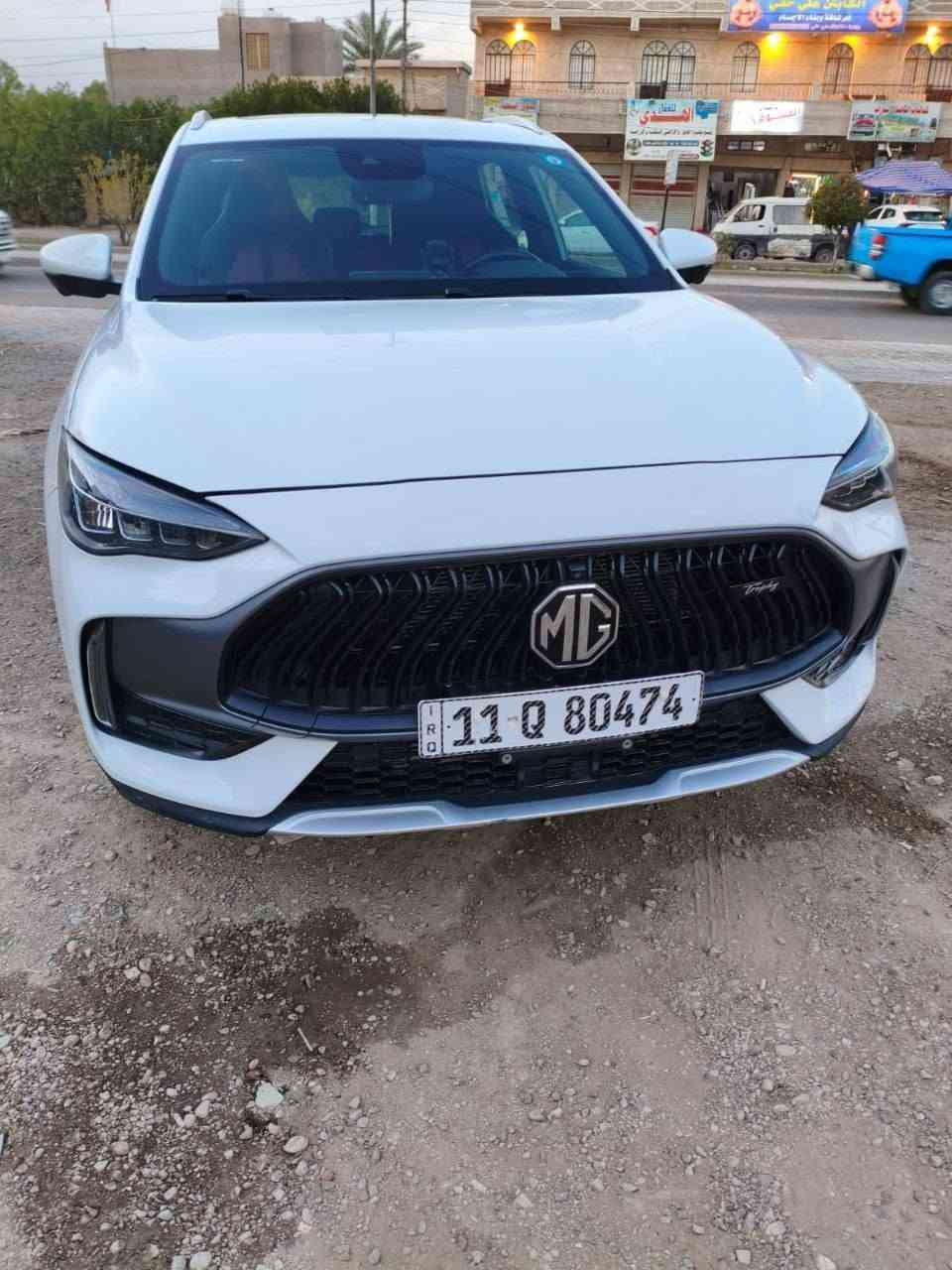 MG  HS 2023
LUX 2.0T 

المحرك 2000 أربعة سلندر  تيربو 
السياره ماشيه 15000 
السياره كامل مواصفات اعله فئه بال MG

🔺السياره ماخذه من الشركه 2025 شهر العاشر 

🔵    المواصفات 

♦️ المقاعد جلد
♦️ فتحة سقف 
♦️ كامره 360   
♦️ النقطه العمياء 
♦️ مرايه جانبيه كهرباء 
♦️ صندوق كهرباء
♦️ تدفئه المقاعد 
♦️ مثبت سرعه 
♦️ 8 وسائد هوائيه 
♦️ فرامل الوقوف كهربائيه 
♦️ حساسات ضغط الإطارات 

📌السياره بيه طخه بسيطه بالباب تصلح بارد
 
📌 مسويله صيانه بالشركه قبل اسبوع ومبدل دهن 

📌بيه ضمان مال الشركه لمدة أربع  سنوات
 

السعر  المطلوب 145 ورقه وبيه مجال 

 
***********

مكاني بغداد
