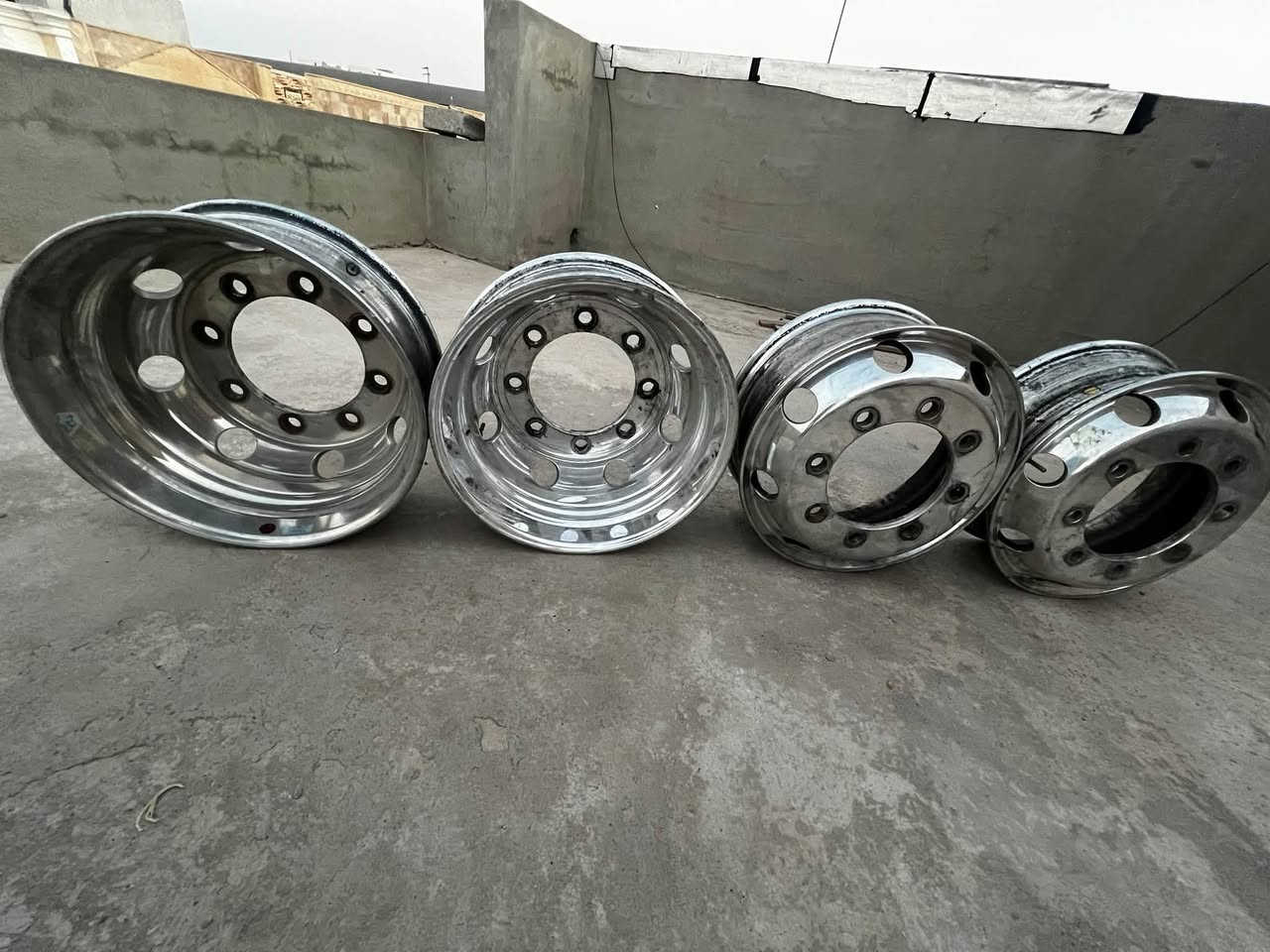 لبیع ویل  کروم بلادی مو تجاری   مکان اربیل قریب یم علوە***********

