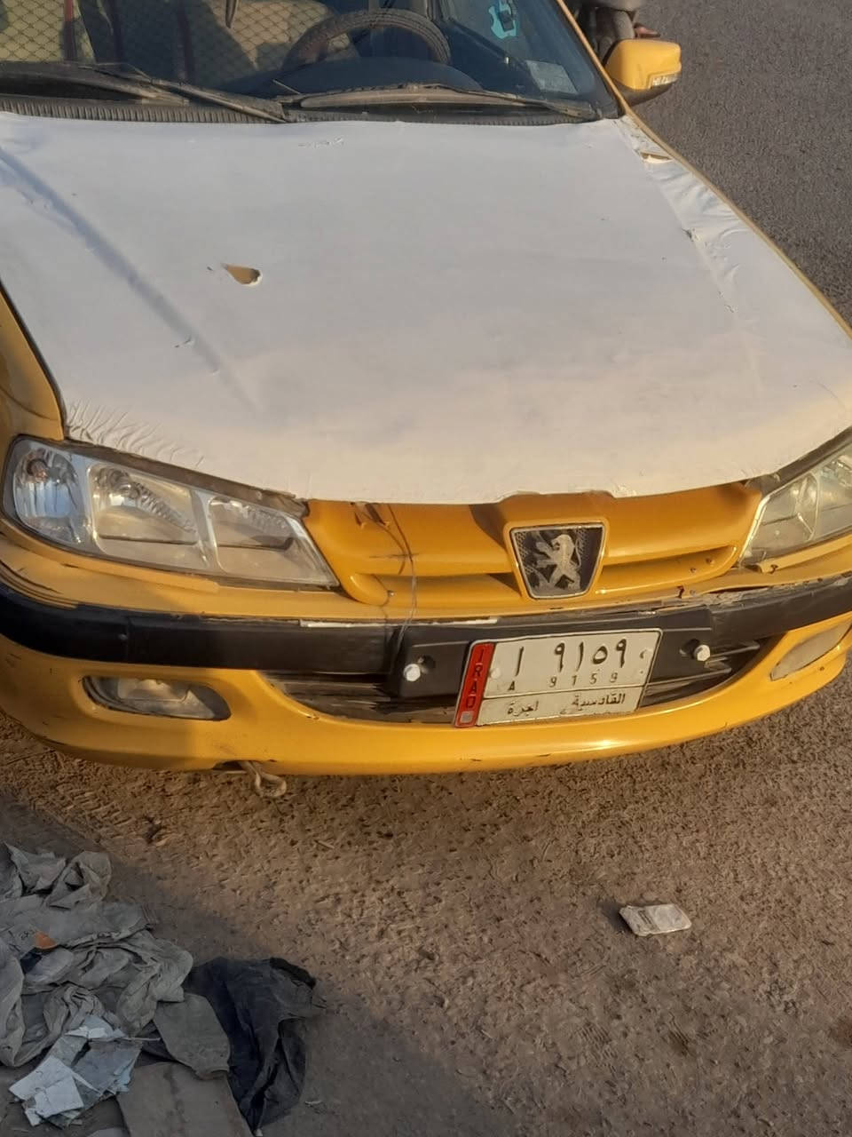 السلام عليكم سيارة بيجو بارس للبيع موديل ١٣  تبريد شغال مكينة بيها خيط بخار الباقي كله شغال وعلى الفحص السعر ٢٣ وبيها مجال قليل 
الاتصال على الرقم ***********
