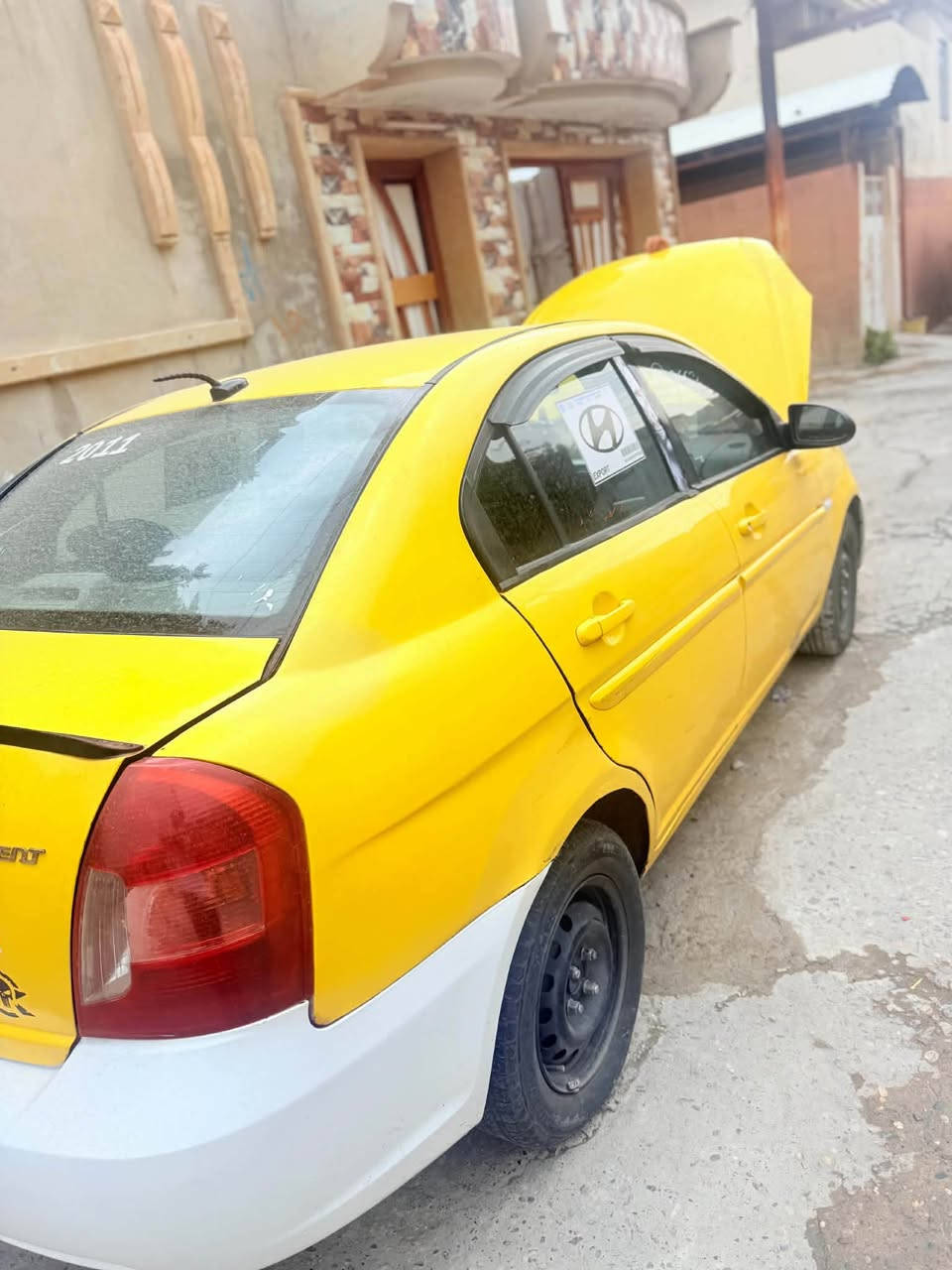 اكسنت دبدوب • ٢٠١١ • محرك ١٦