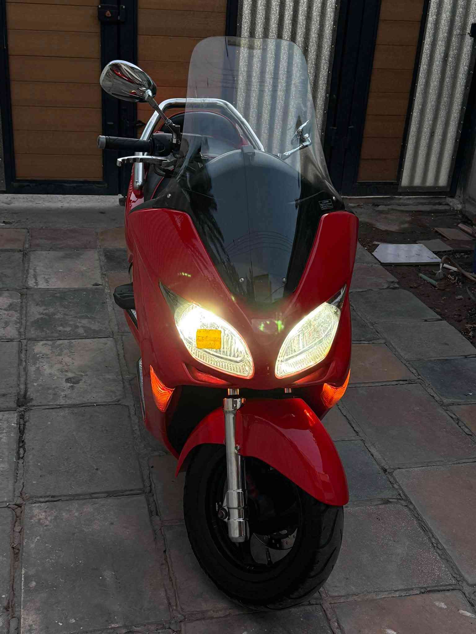 فورزا09 7 كير4 تحويلات + sport
/بصمه وحده +جانة طويلة اصلية + دبلات نيكل + Gps+ جداحة بجكمجة+ يدات بريك وسيدة سايد بريك ودوس وقبق الكلجات والشوتهة سستم نيكل كامل + زنون ثلجي اصلي وياها + تجوة + اكزوز ماركة صوتها كلش حلو ماشية ٤١ الف كيلو 

ملاحض : اوراقها كاملة + صورها اليوم مصورهن يعني تجي تلكاها نفس الصور حبة اختلاف ماڪꪆَ + صور مكينتها موجودة  

مكينه  ممفتوحه  / كلجات كفاله جويتر واحد ونص  جيب فيترك وتعال افحص على راحتك 

لون احمر    / نضافه٩٠٪؜ 

شلعه معدل قويه / كهربائيات كلها شغال / تراي يخبل ونعومه فول 

ملاحضه : دراجه حلوه ونضيفه ومداريها جيب  فيتر وتعال كلبها على راحتك 

سعرها ( مليون و٣٠٠ ) مكاني بغداد البنوك او الشعب  

للاستفسار  : هـ ***********
