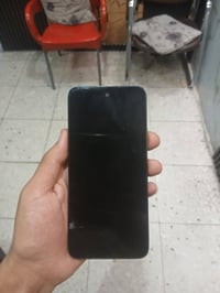 شاشة مكسورة • ١٢٨ • بطارية ٦٠٠٠