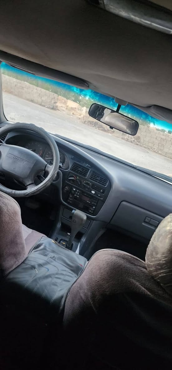 كامري موديل 93 وارد امريكي. محرك سته ..
تبريد .
غرفتها حيل نظيفه
كير و محرك. و نشاط و نعوومه خير من الله.
تايرات نظاف
باتري جديد.
السعر 48 و بي مجال قليل.
المكان عامرية الفلوجه
الاتصال على ***********

