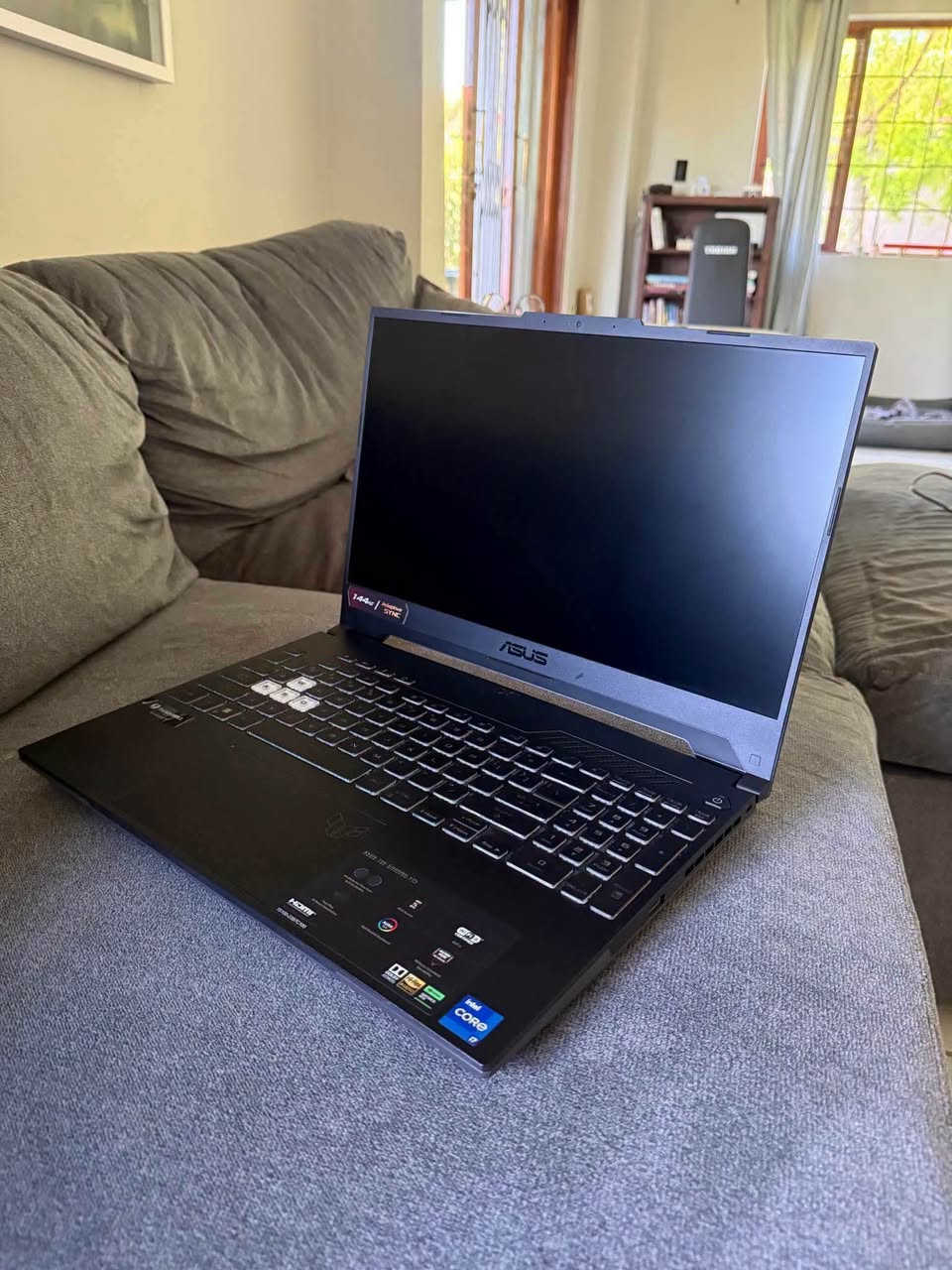بكرت شاشة RTX 4070 140W
ASUS TUF Gaming F15 FX507

الموديل: FX507

المعالج: Intel Core i7-13620H

الشاشة: 15.6 إنج FHD WVA

كرت الشاشة: NVIDIA GeForce RTX 4070 Laptop GPU

ذاكرة الكرت: 8GB VRAM

الرام: 8GB DDR5 × 2 (يعني 16GB DDR5)

التخزين: 1TB PCIe Gen 4 SSD

النظام: Windows 11 Home

الشبكات: Wi-Fi 6 + Bluetooth

المنافذ: USB 3.2 + USB Type-C + USB 4.0

البطارية: 4 خلايا 90Wh

اللون: Mecha Gray

مكتبنا بغداد الأمين الثانيه متوفر توصيل 

تواصل واتساب فقط ((( *********** )))

ملاحظة* اعادة نشر ولد عله اساس يجي عليها من غير محافظة وما اجه...

