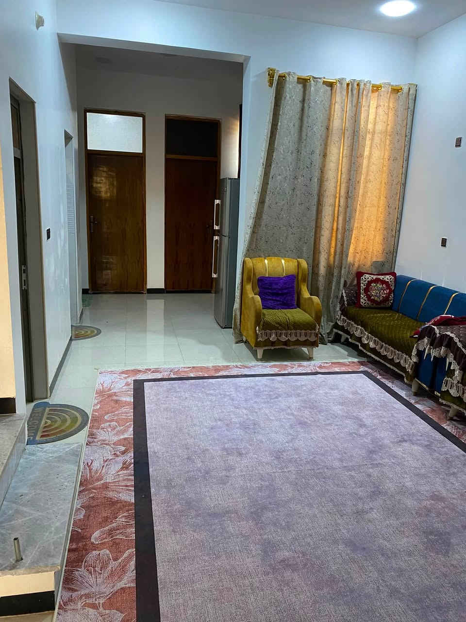 : فرصة ذهبية _👆

دور ثلاث للبيع  زراعي نموذجي مع الصب الكونكريتي كول بيت صب بحده الاضلاع بحده كول بيت شوغله بحده _ درجة أولى  _ ( للبيع ) المساحة ( 186) متر ، طابق واحد غرفتين صاله مطبخ غرفه خطار صحيات طارمه كبيره بناء حديث 

... والسعر خاص ، 

ملاحظة : الدور  فيها طابو زراعي حق التصرف ، ومكاتبات رسمية ، وضمن موقع التمليك الحكومي ،

الخدمات فووول [ كهرباء وانارة ، و ماء و مجاري وتبليط ) المنطقة نموذجية ومرغوبة ولا يوجد مُقابلها منازل او قطع او جيران ، وفي بداية الفرع ،  

وتُعتبر واجهة سدة دور النفط ،

الموقع : ميسان العمارة ، سدة دور النفط ، بعد اللوفة الحادة بفرعين فقط ،

هاتف :***********
