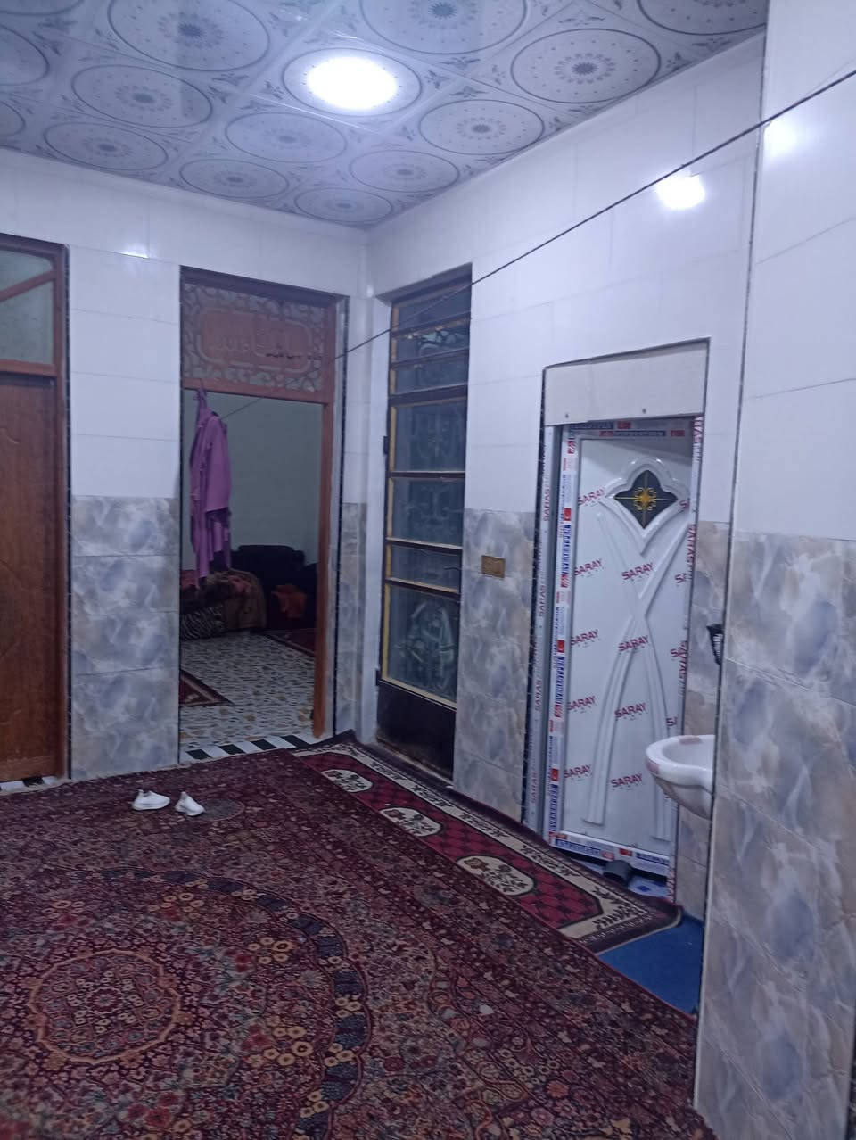 اسلام عليكم بيت مساحه 150 طابو صرف بناء حديث الخالصه  بل محمل مجاور دائرت المجاري السعر 60وبي مجال  ***********
