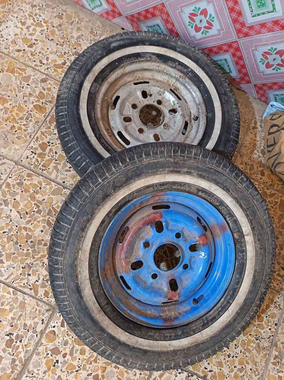 تواير.  للبيع ناصرية مركز زيناوية ***********

