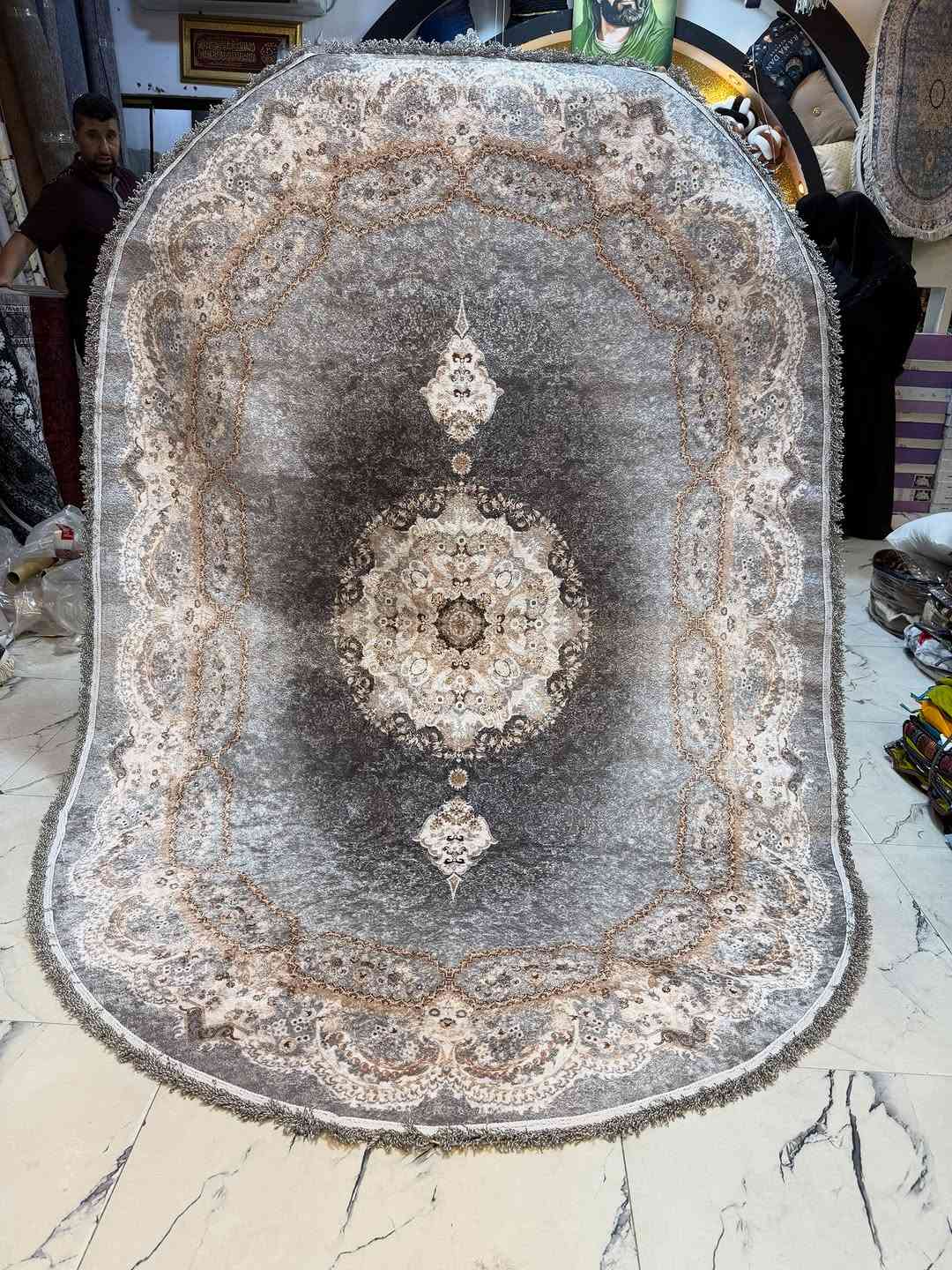 برلنت التركي الاصلي

الظهر جلد اصلي

قياس بيضوي 150-230

السعر 28,000 الف
