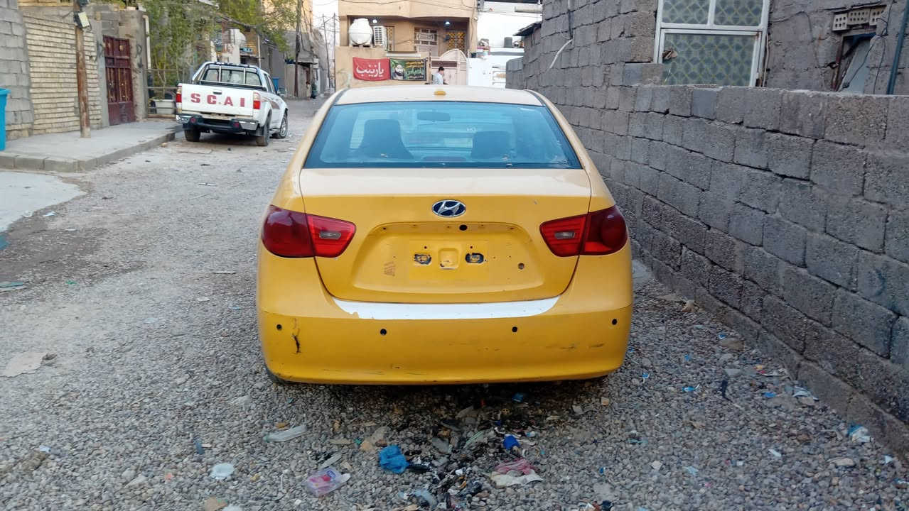 السلام عليكم النترا ٢٠٠٧ بغداد بأسمي مصفره هيئة وغرامات حادثها جاملغ وبنيد مكينة جديده لا صرف ولا تبخير تبريد ثلج تايرات نص عمر الكير بي أشكال تحويل ثاني يوم السعر ٦٥ وبيها مجال حك الجية الرقم *********** رقم السيارة بغداد انكليزي ملاحظة السيارة متروكة صارله شهرين
