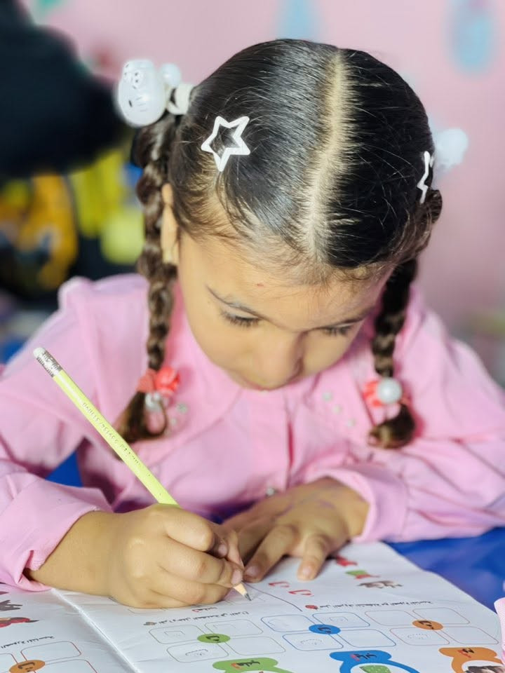 التغطية ‏الفوتوغرافية ￼
إلى روضة فوارس السندباد الأهلية
 كادر متميز  للحجز مقعد اتصل على الرقم التالي
هاتف:
***********

التصوير بعدسة
عامر البدري
