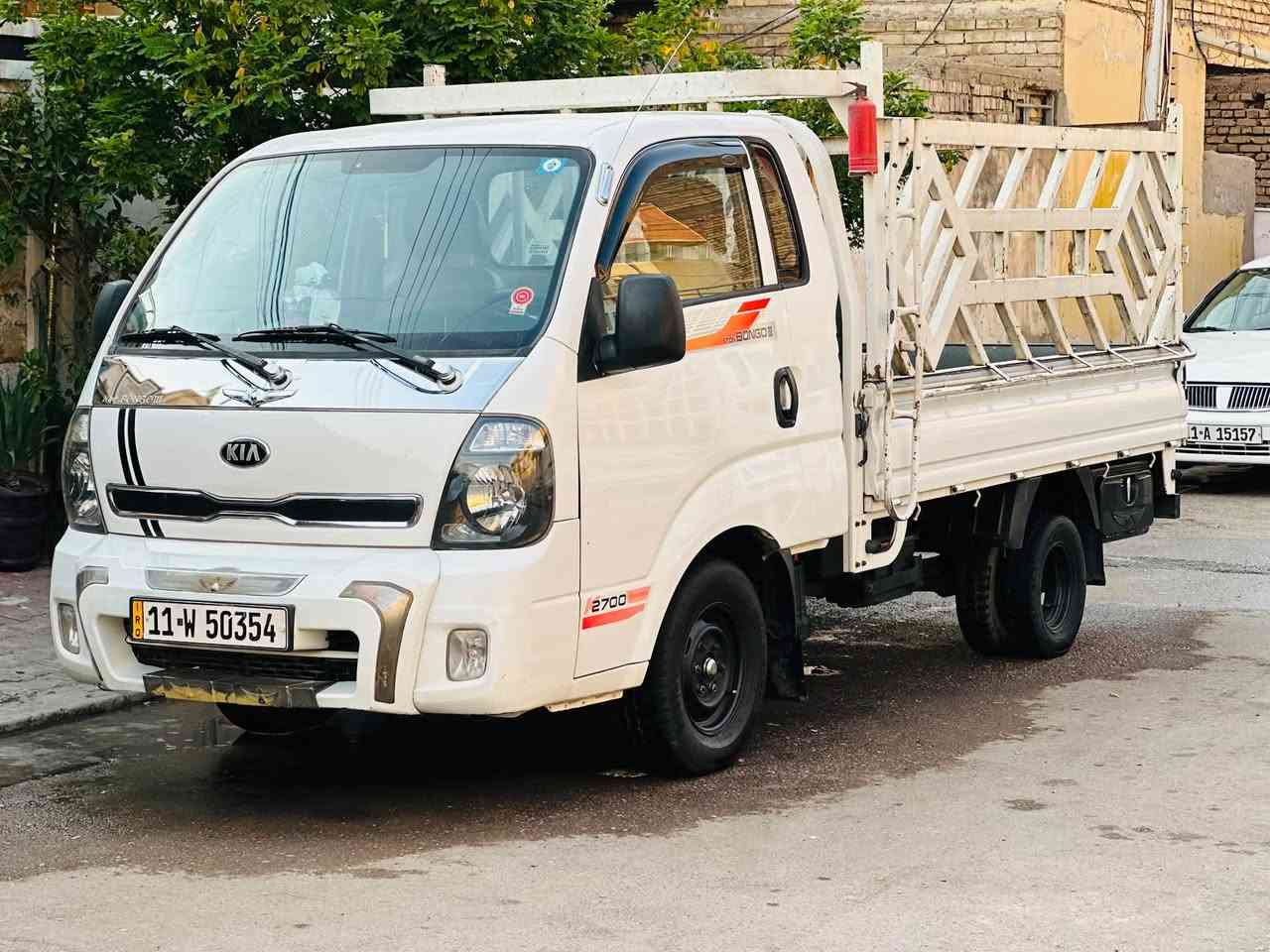 اللهم صل على محمد وآل محمد
كيا 2700 موديل 16 سيارة جاهزه للاخير

تبريد ثلج تدفئة الجام مغلف عازل حراري  بدون اي نقص مكفوله من الضربه والصبغ عدا اقل الشبر بارد جوه الربع وتكحيلات بسيطه رقم بغداد تحويل ثاني يوم 

سعرها 108 وبيها مجال حك جيه 

مكاني بغداد ***********
