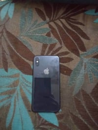آيفون X • ٦٤ جيجا • شاشة مبدلة