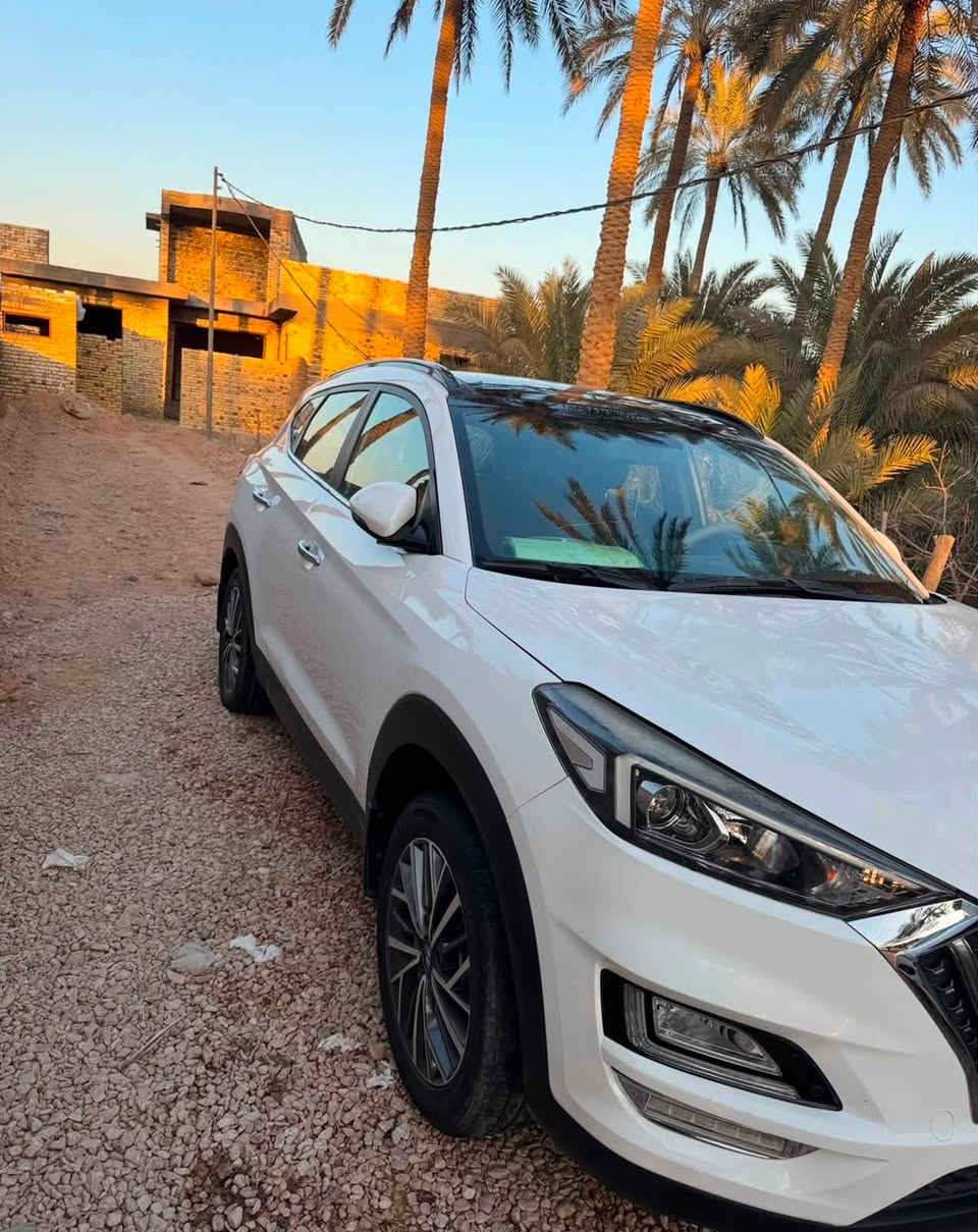 هونداي توسان 2020 فول مواصفات
السياره مكفوله من الصبغ والضربه والتبديل
فق شخط بلباب مكحل ورصعه بجاملغ الخلفي 

المواصفات:

- محرك 2000 دوش
- فول مواصفات
- تشغيل بصمة
- سقف بانوراما
- كراسي كهربائية أمامية
- شاحن لاسلكي
- مرايا شفط
- ويل كب
- 3 أنظمة قيادة
- عداد 103كم
- السيارة بحالة جيدة وجاهزة للاستخدام

الموقع: النجف 

للاستفسار ***********
السعر 188 وبيهه مجال حك الجيه
