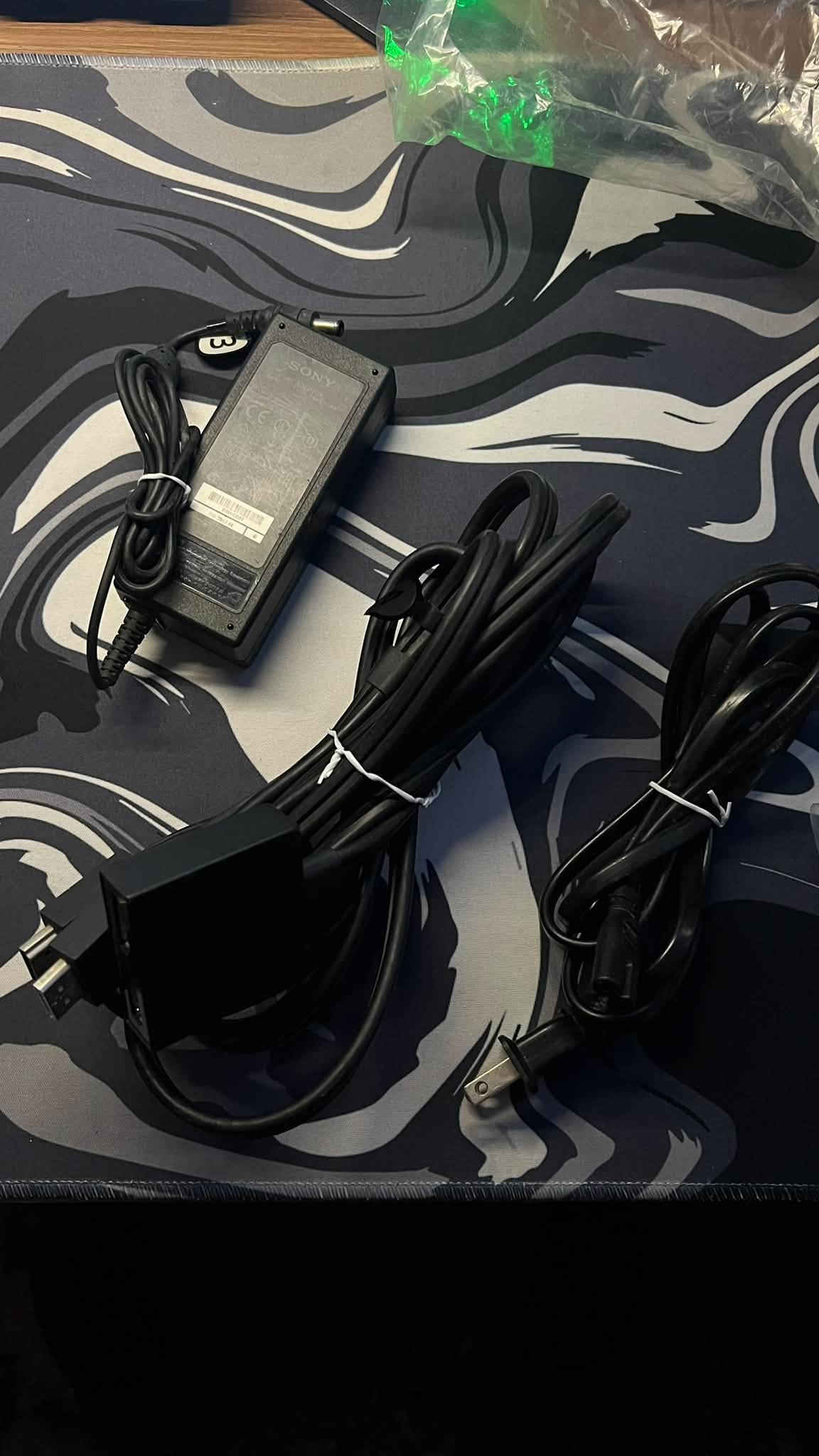 السلام عليكم
للبيع *PSVR* 🎮🔥

نظارة واقع افتراضي PlayStation VR بحالة ممتازة، استعمال خفيف ، وياها كل أغراضها الأصلية (الكاميرا + الأسلاك + الجهاز + يداتها الاصلية) .

تشتغل على بلايستيشن 4 و بعض الالعاب من البلايستيشن 5 و مجربة 100% بدون أي مشاكل 💯.

مناسبة للألعاب والتجربة أول مرة بالـ VR 👌

السعر: (220 الف) وبيها مجال.

الموقع: (بغداد - حي الجامعة)

للتواصل خاص 📩 أو واتساب :
***********

نظيفة حيل و استخدام قليل 🔥
